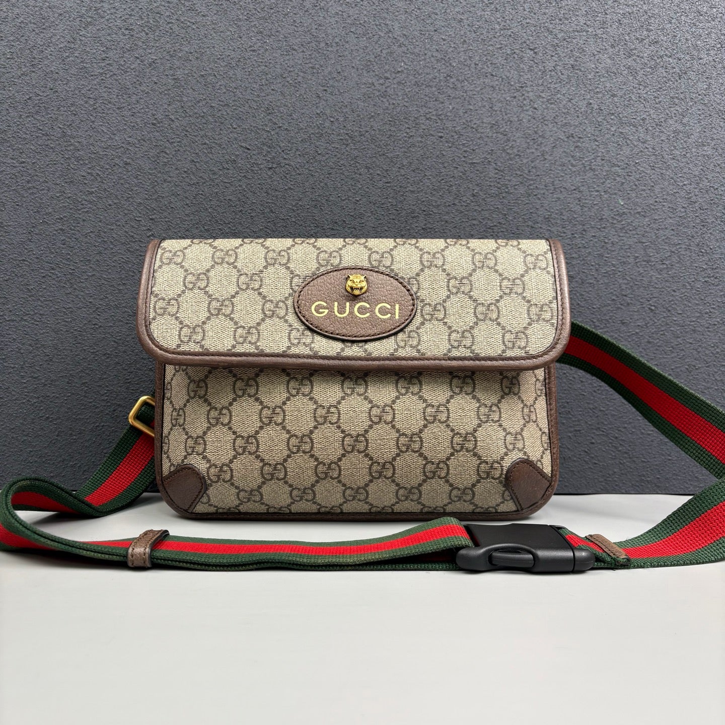 Gucci - Ophidia GG Supreme Tiger Head Belt Bag - GG Supreme coated canvas with leather trim and Web strap - Beige - (medium)