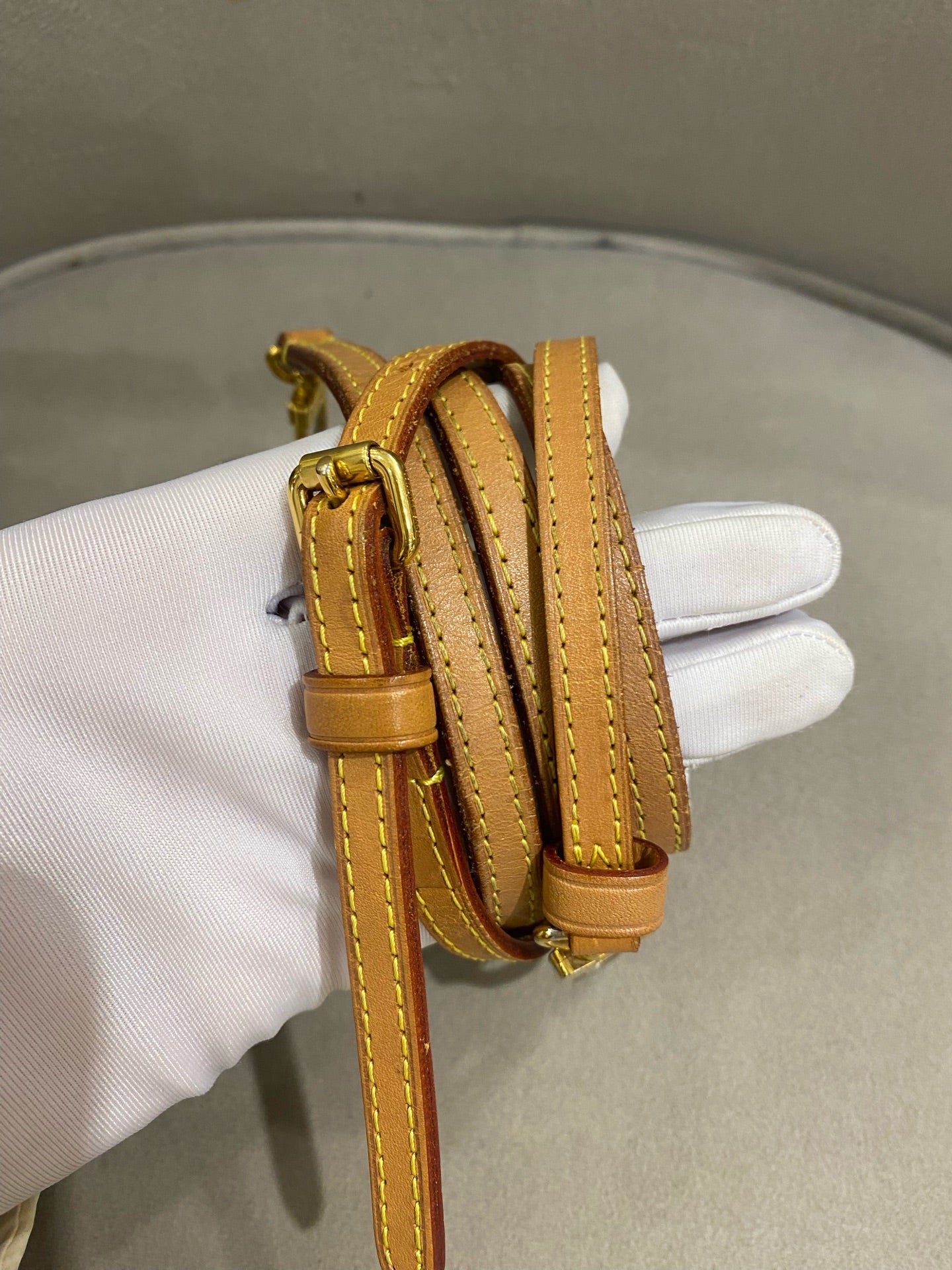 Louis Vuitton - Mini Boîte Chapeau - Monogram coated canvas and Vachetta leather - Brown - (mini)