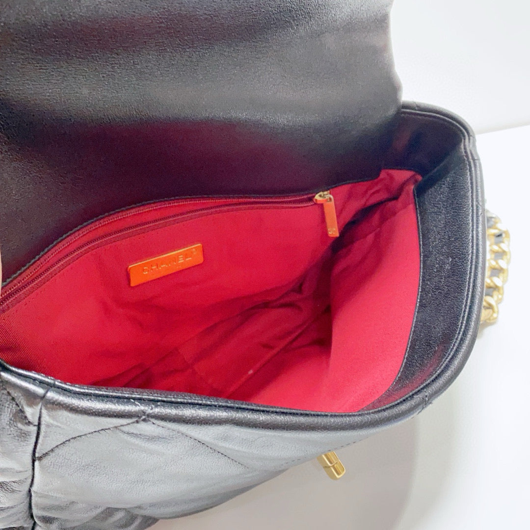 Chanel - 19 Bag - Lambskin leather - Black - (medium)
