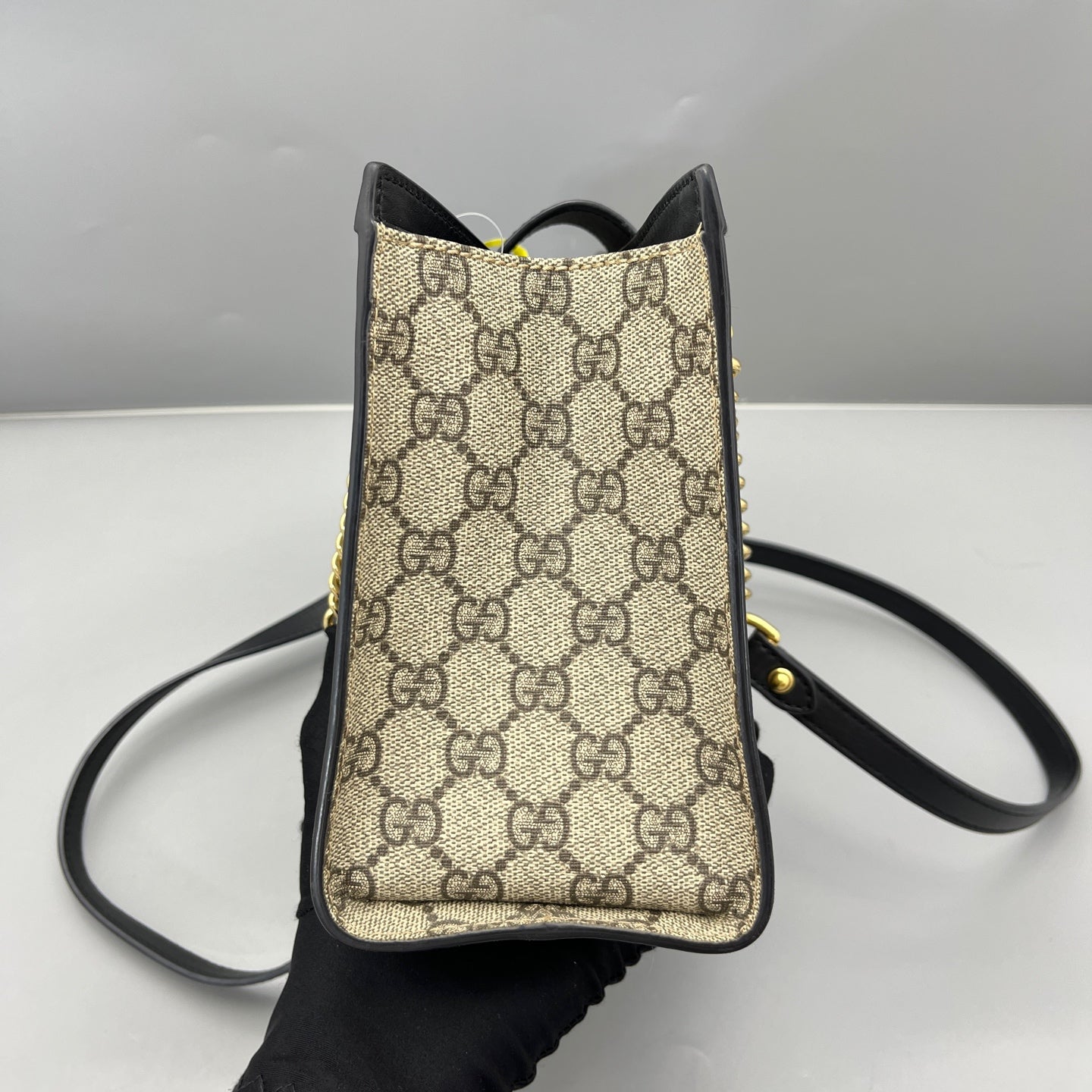 Gucci - Padlock Small Shoulder Bag - GG Supreme coated canvas and leather trim - Beige and Black - (Small)