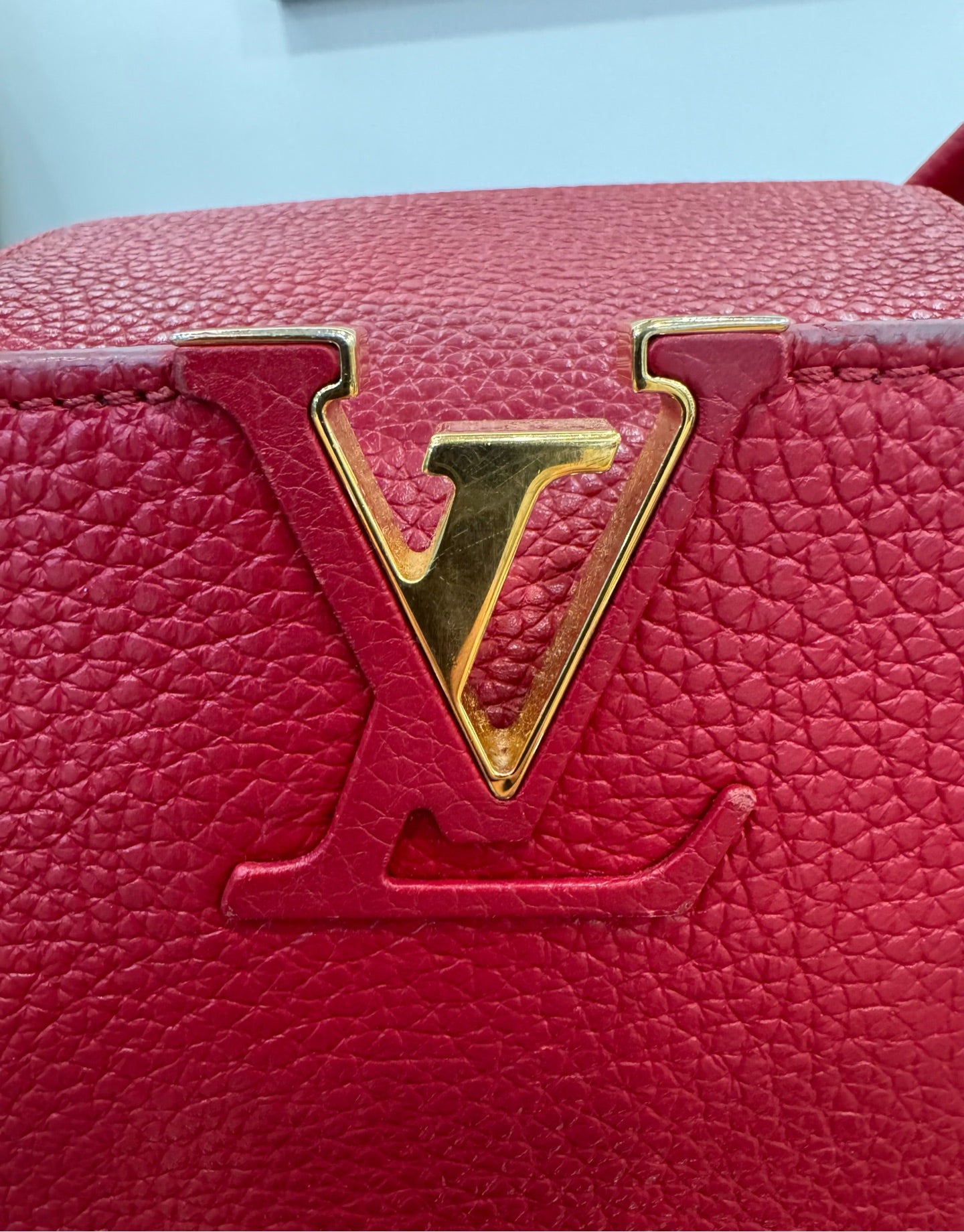 Louis Vuitton - Capucines BB - Taurillon leather with exotic lizard skin handle - Red with gold-tone hardware - (Small)