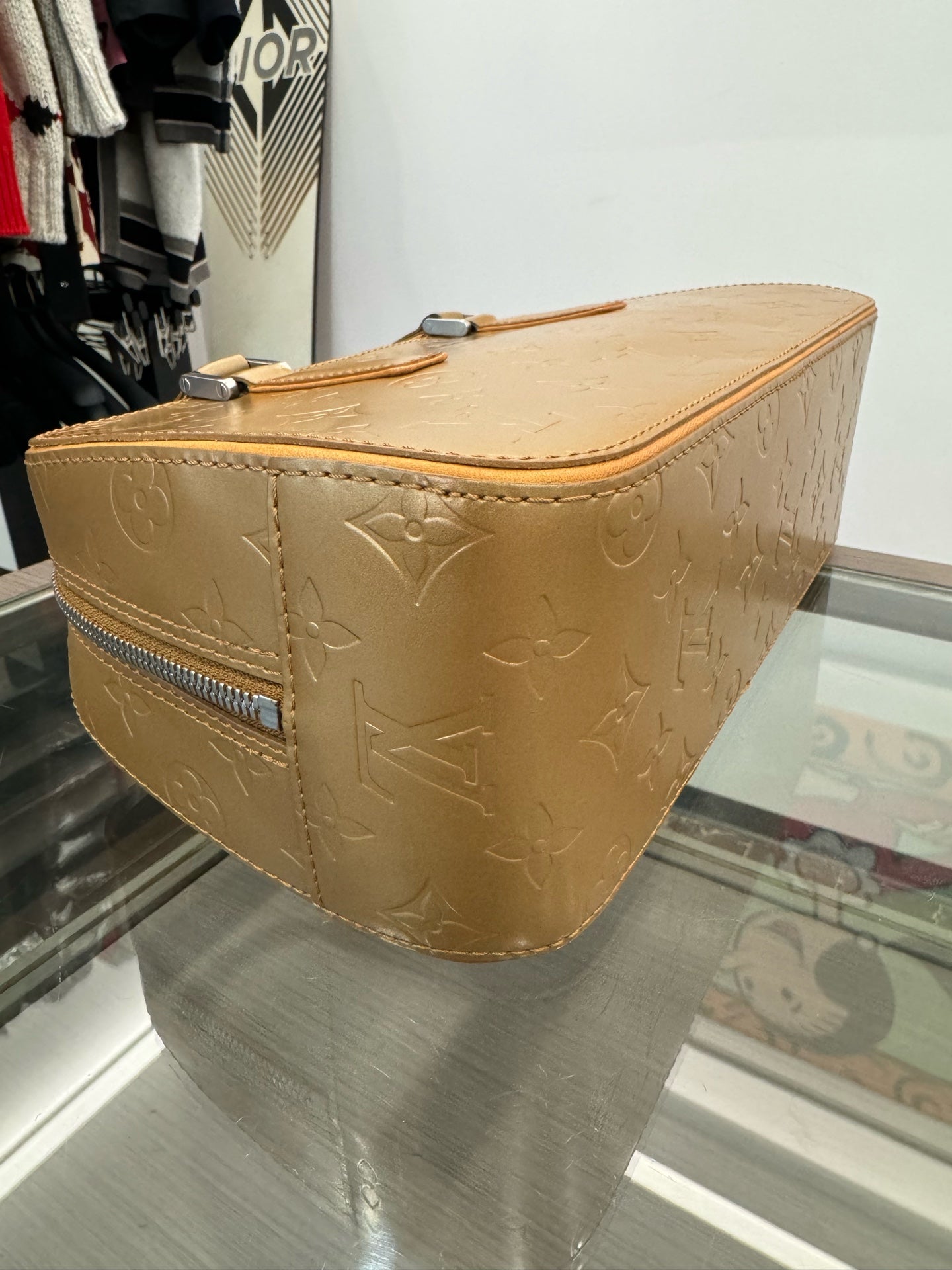 Louis Vuitton - Matte Monogram Vernis Bowling Bag - Monogram Vernis patent leather - Beige - (medium)