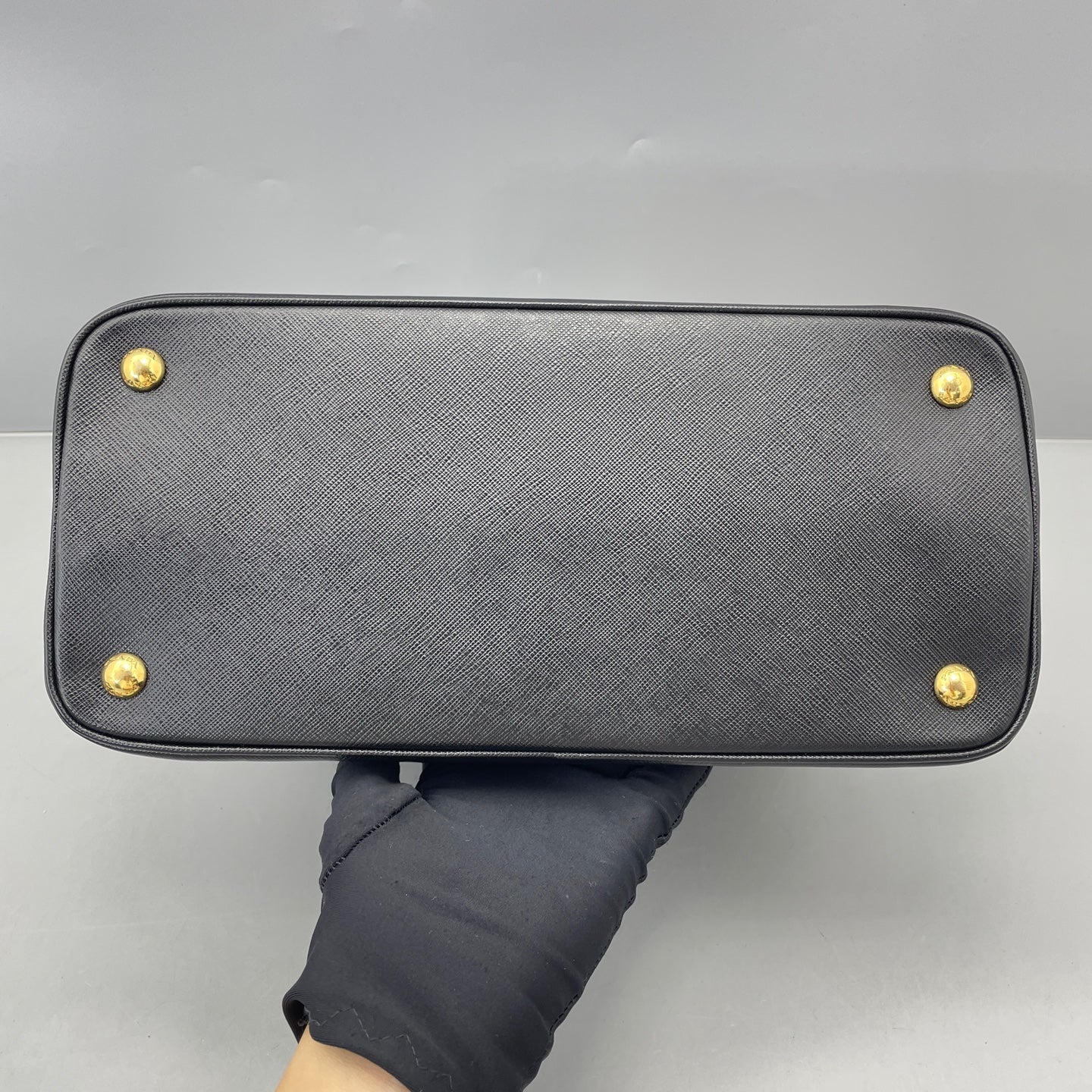 Prada - Saffiano Lux Dome Satchel - Saffiano leather - Black - (medium)