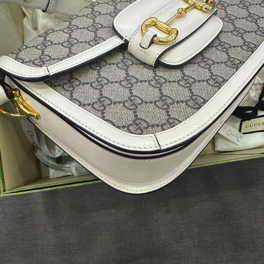 Gucci - 1955 Horsebit Shoulder Bag - GG Supreme canvas with leather trim - Beige with white trim - (Medium)