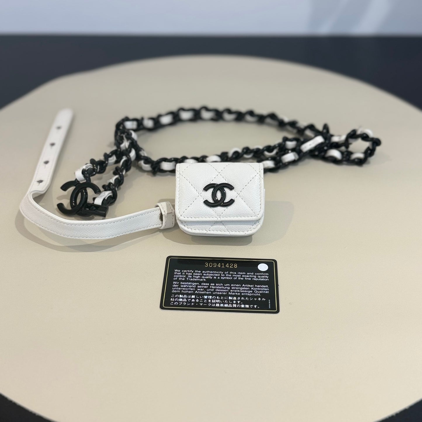 Chanel - Quilted Mini Pouch with Chain Belt - Grained leather - White - (mini)