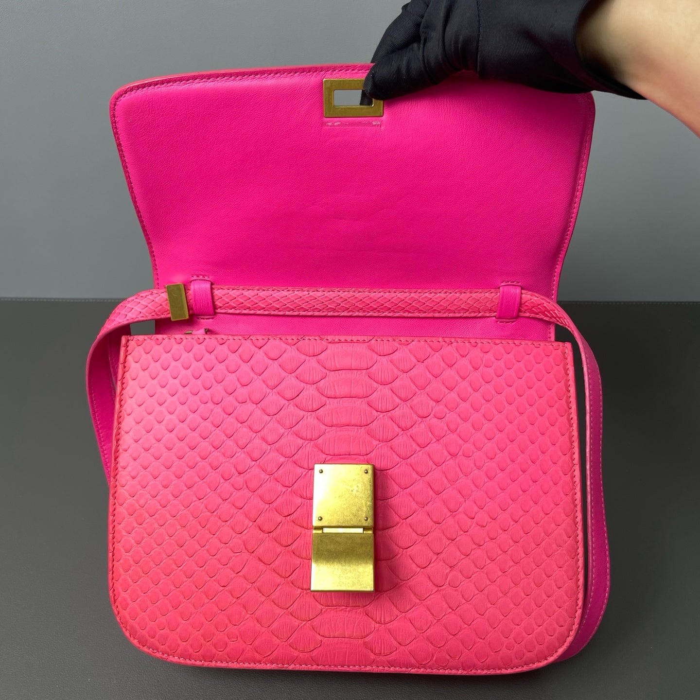 Celine - Classic Box Bag - Exotic leathers - Python - Pink - (Medium)