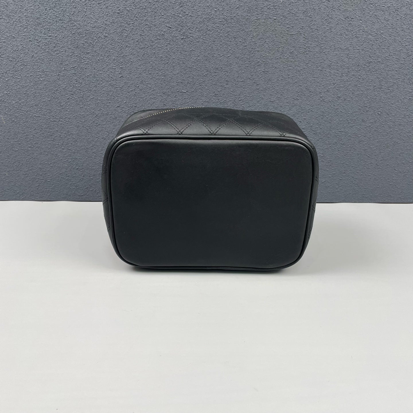 Chanel - Vintage Handheld Makeup Box - Lambskin leather - Black - (small)
