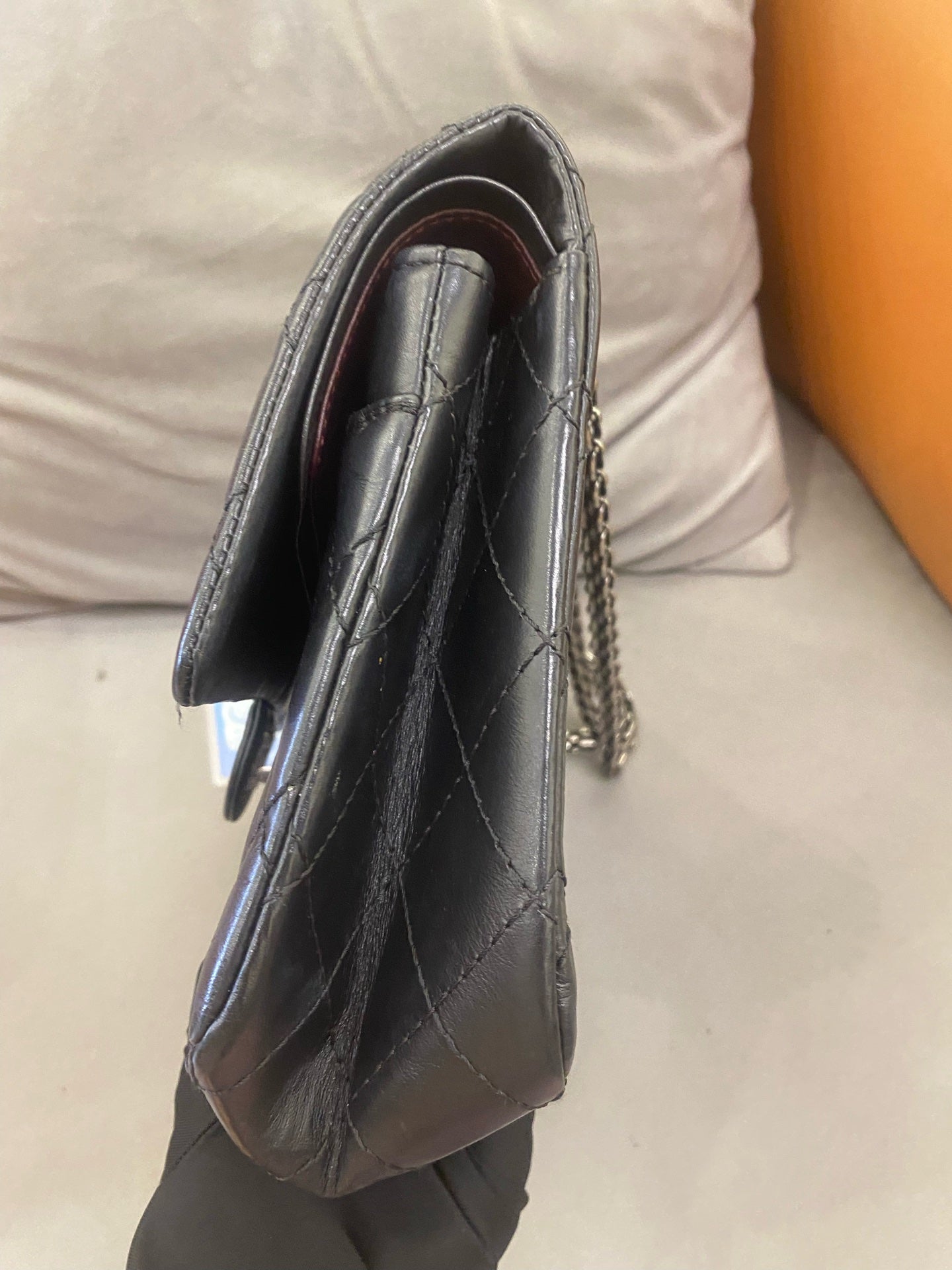 Chanel - 2.55 Reissue Flap Bag - Aged calfskin leather - Black - (Medium)
