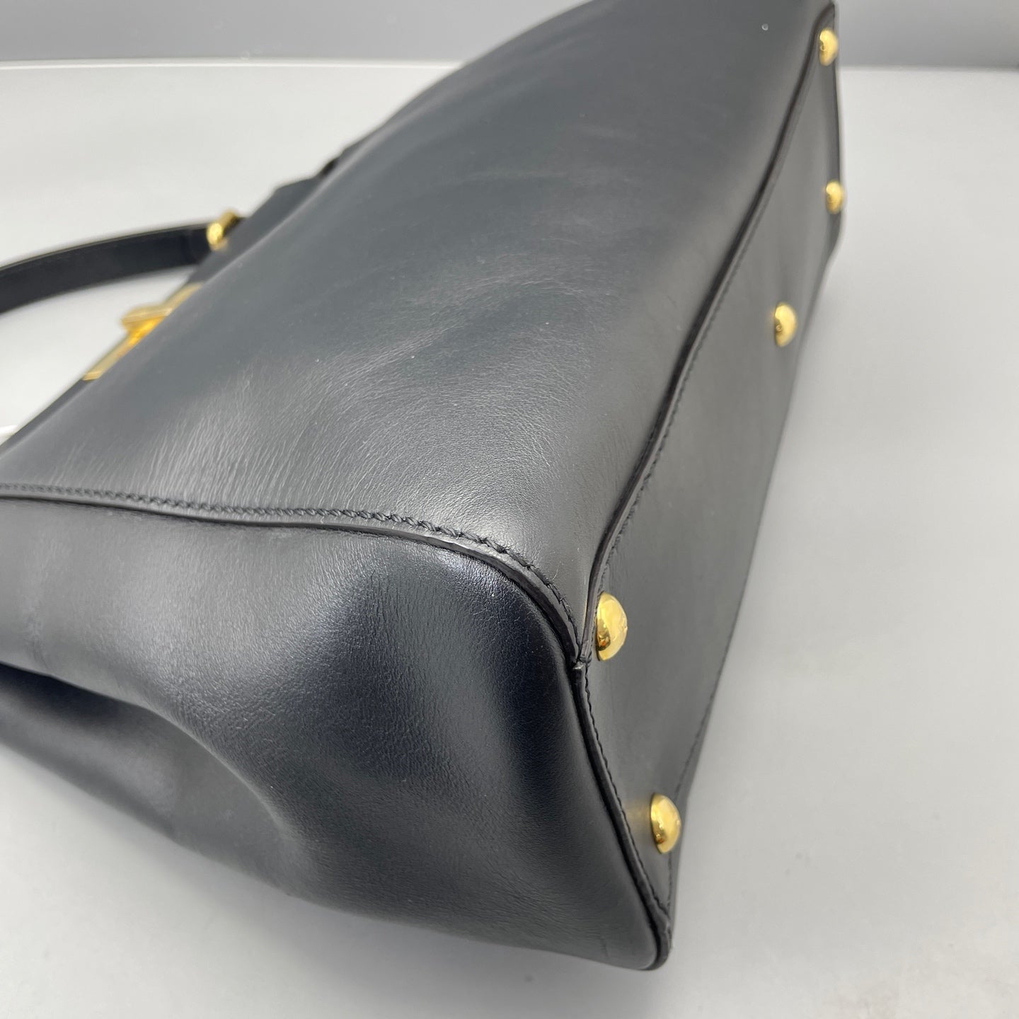 Fendi - Peekaboo - Leather - Black - (Medium)