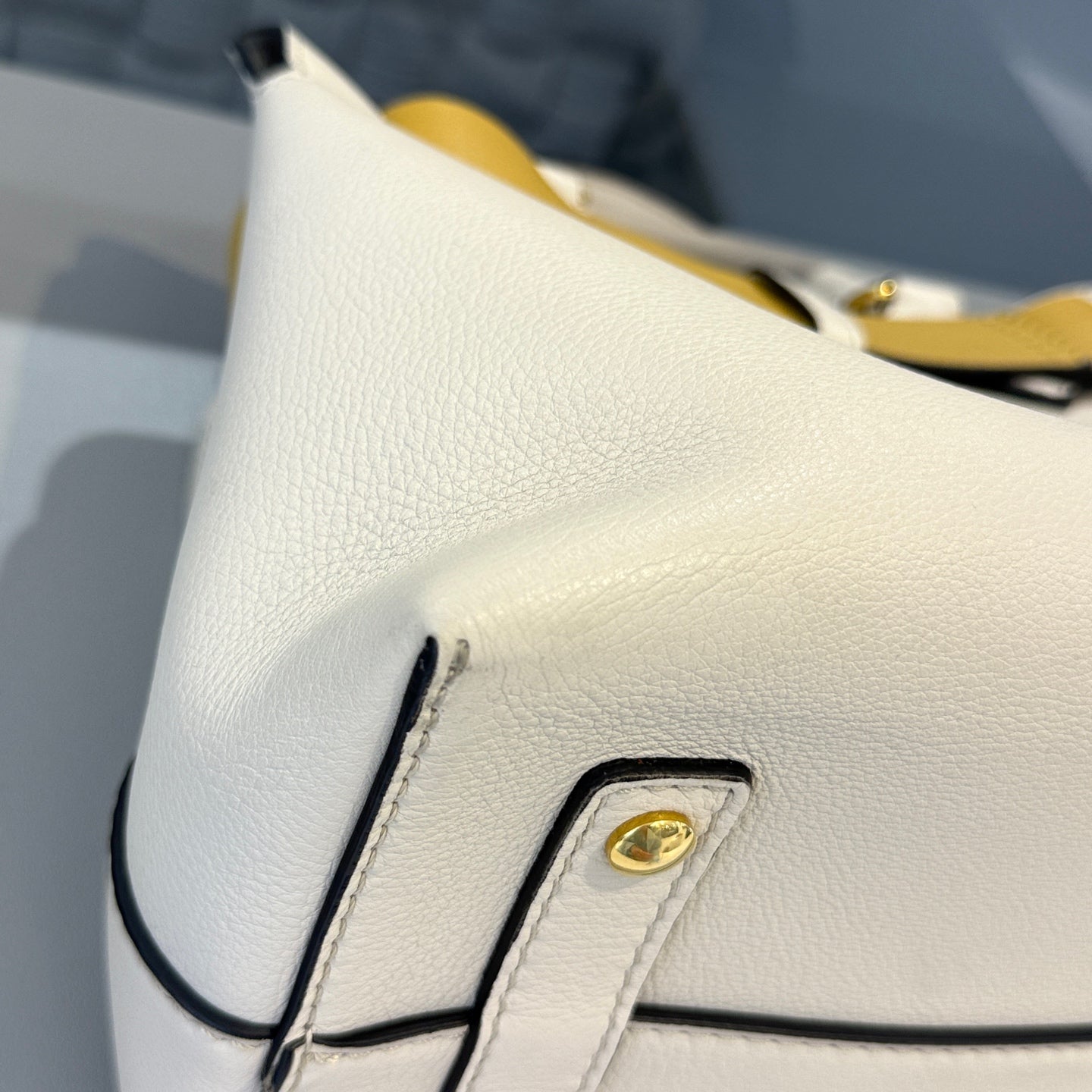 Burberry - The Belt Bag - Leather - Beige - (medium)