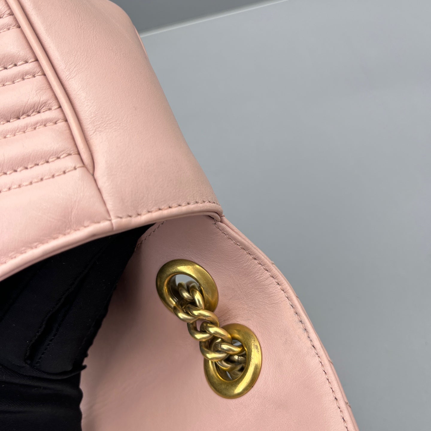 Gucci - GG Marmont Matelassé Mini Bag 22 - Matelassé chevron leather - Pink - (mini)