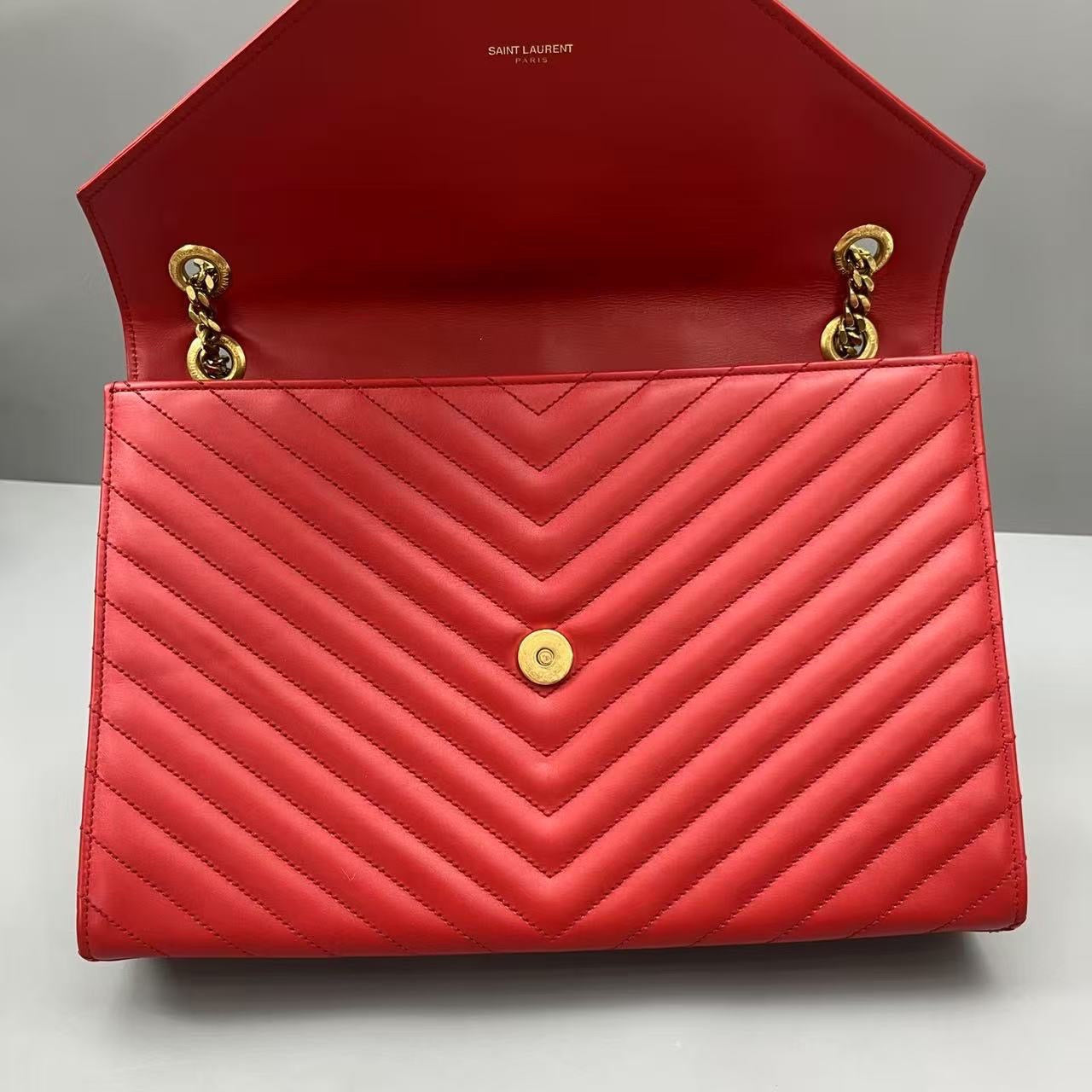 Saint Laurent - Medium Envelope Chain Bag - Leather - Red - (medium)