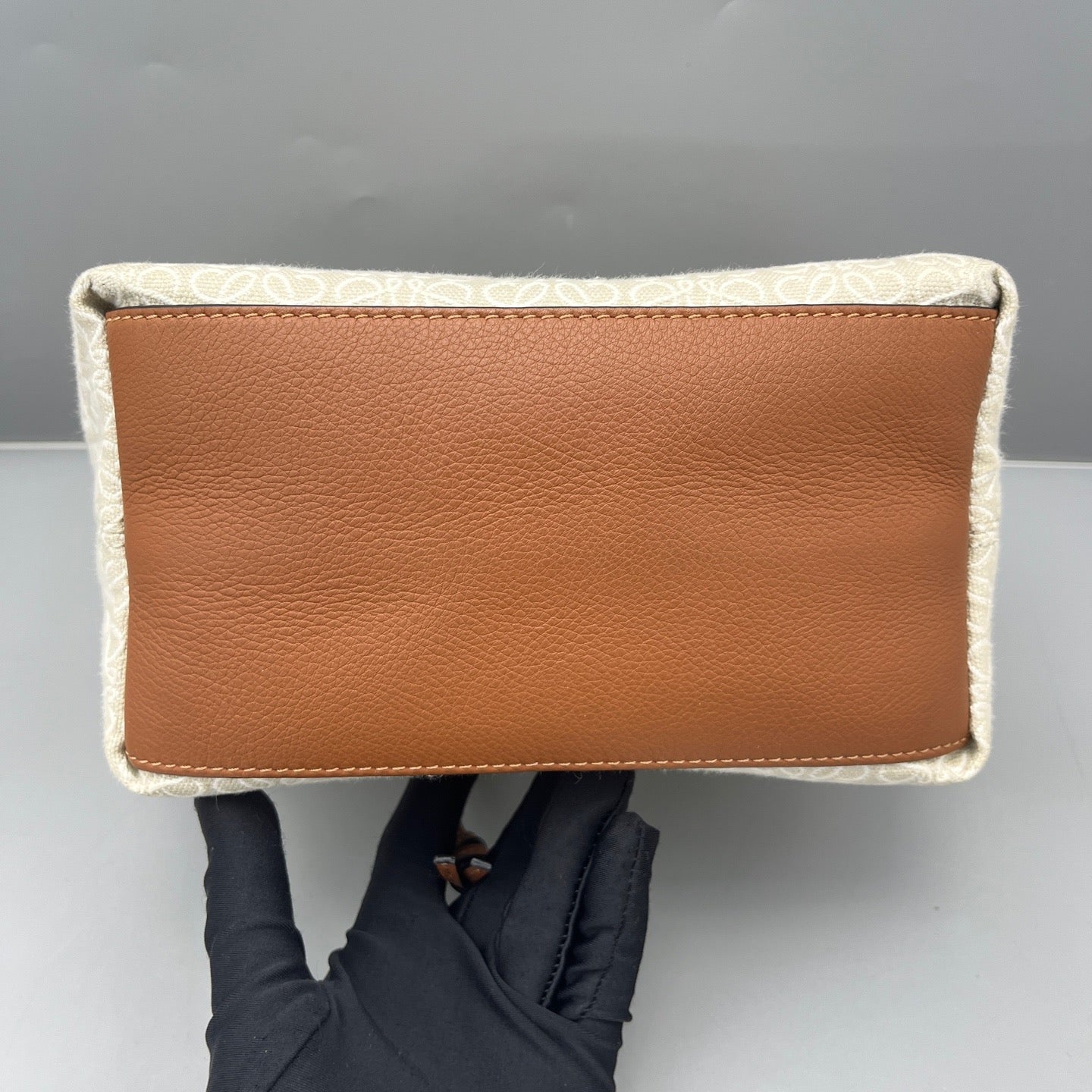 Loewe - Anagram Lunchbox Bag - Canvas and Leather - Beige - (mini)