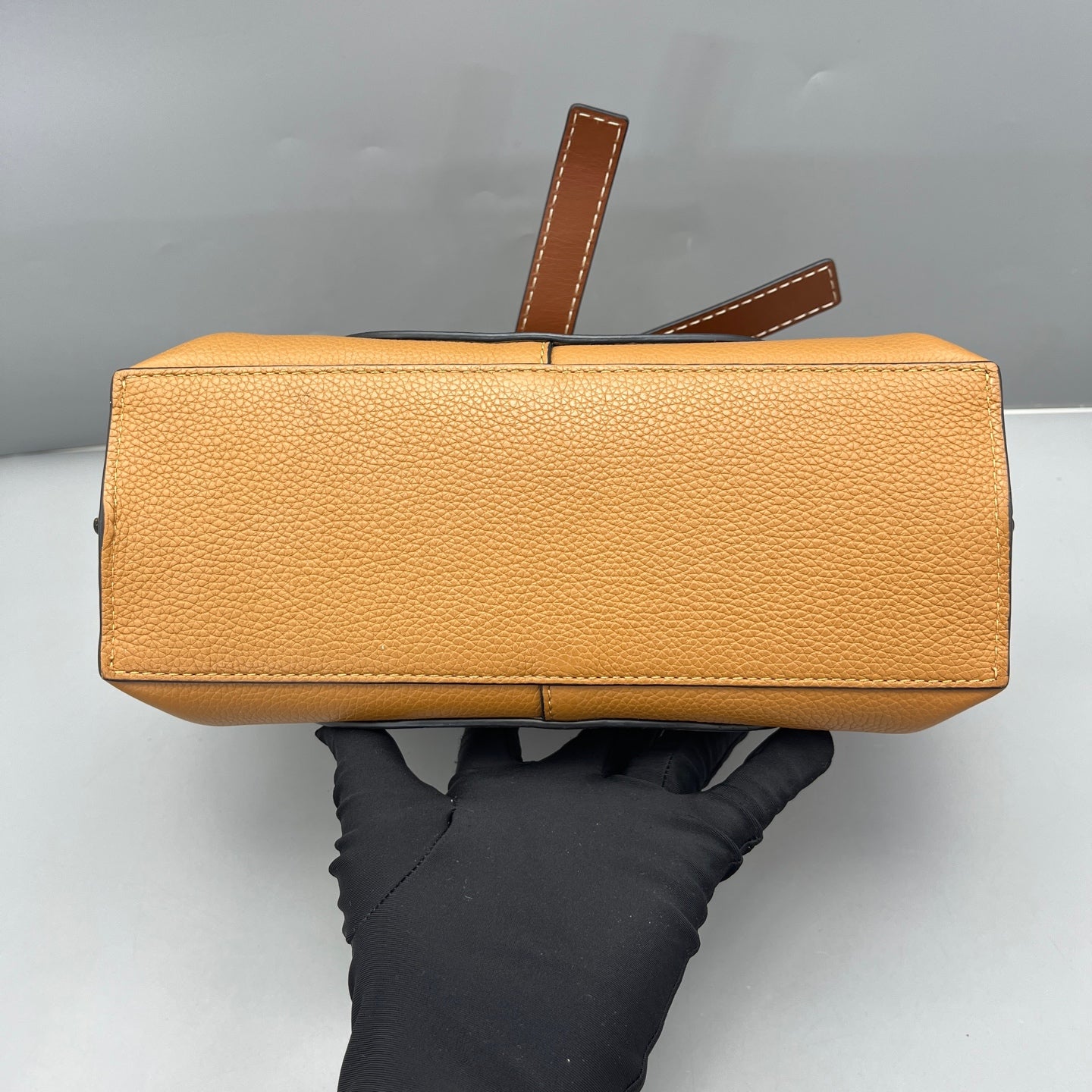 Loewe - Gate Top Handle - Grained calfskin leather with smooth calfskin leather trim - Caramel with Dark Brown trim - (medium)
