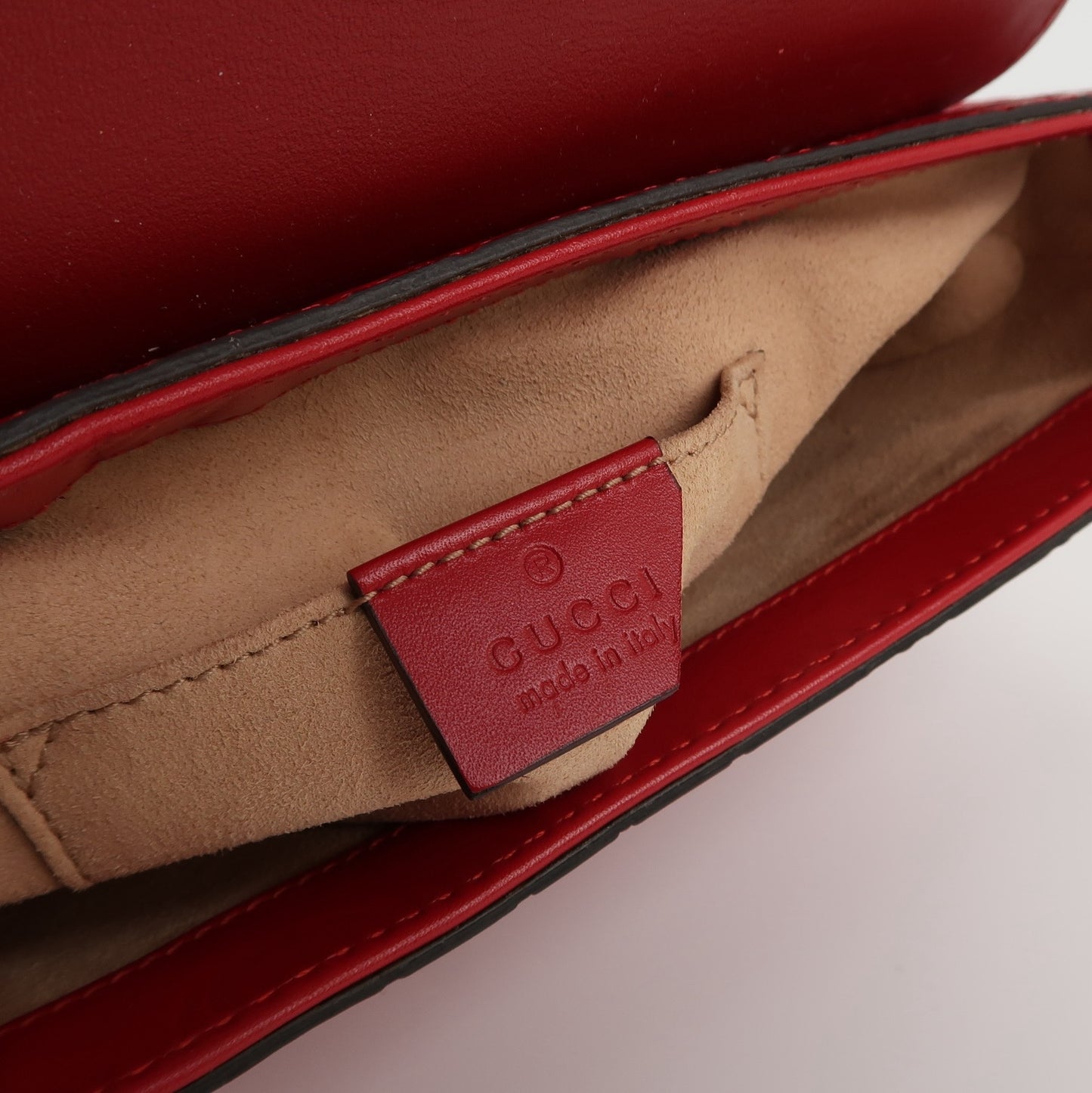 Gucci - Padlock Saddle Bag - Gucci Signature embossed leather with suede lining - Red with navy and red web strap - (small)