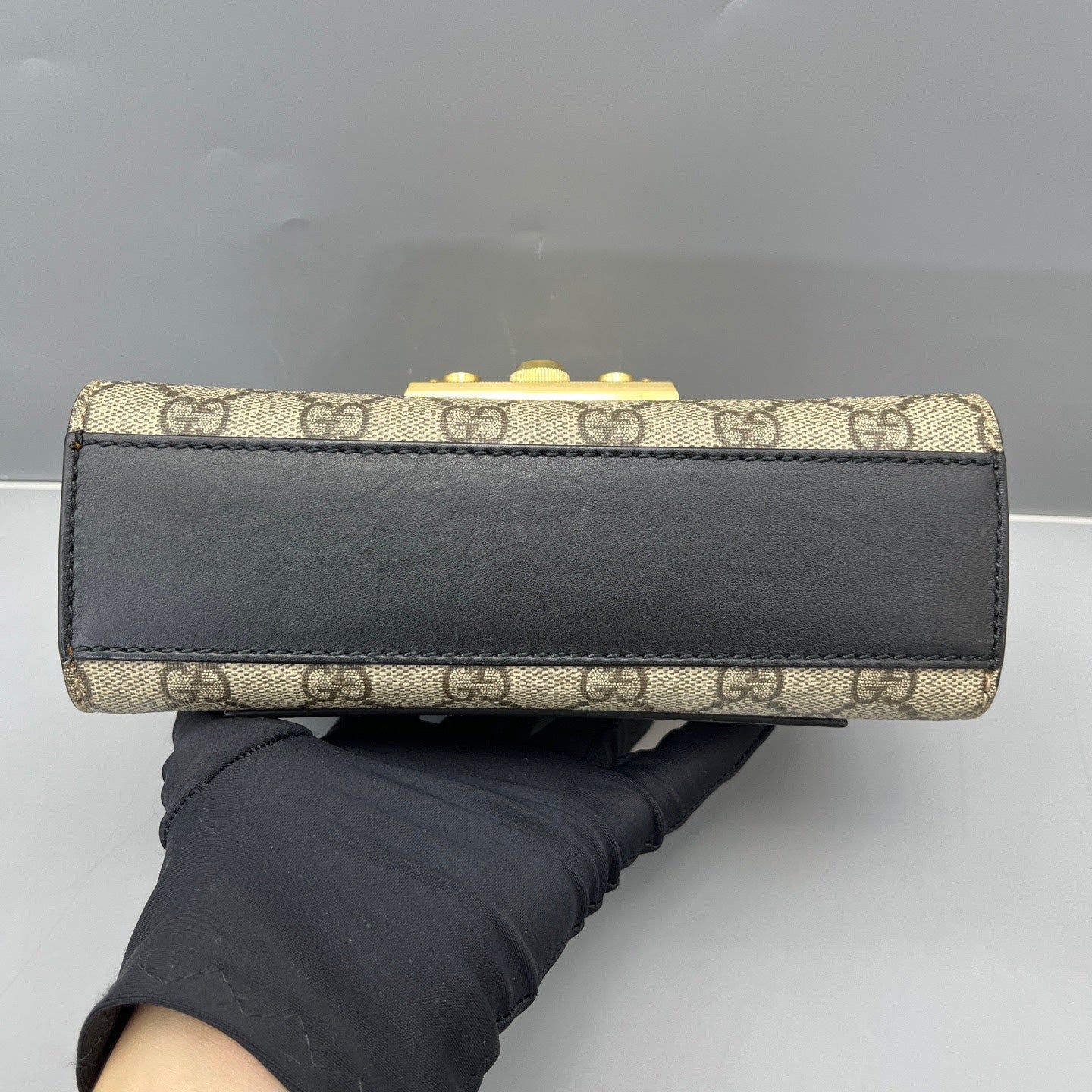 Gucci - Padlock Small Shoulder Bag - GG Supreme canvas with leather trim - Beige, Black and Brown - (Small)