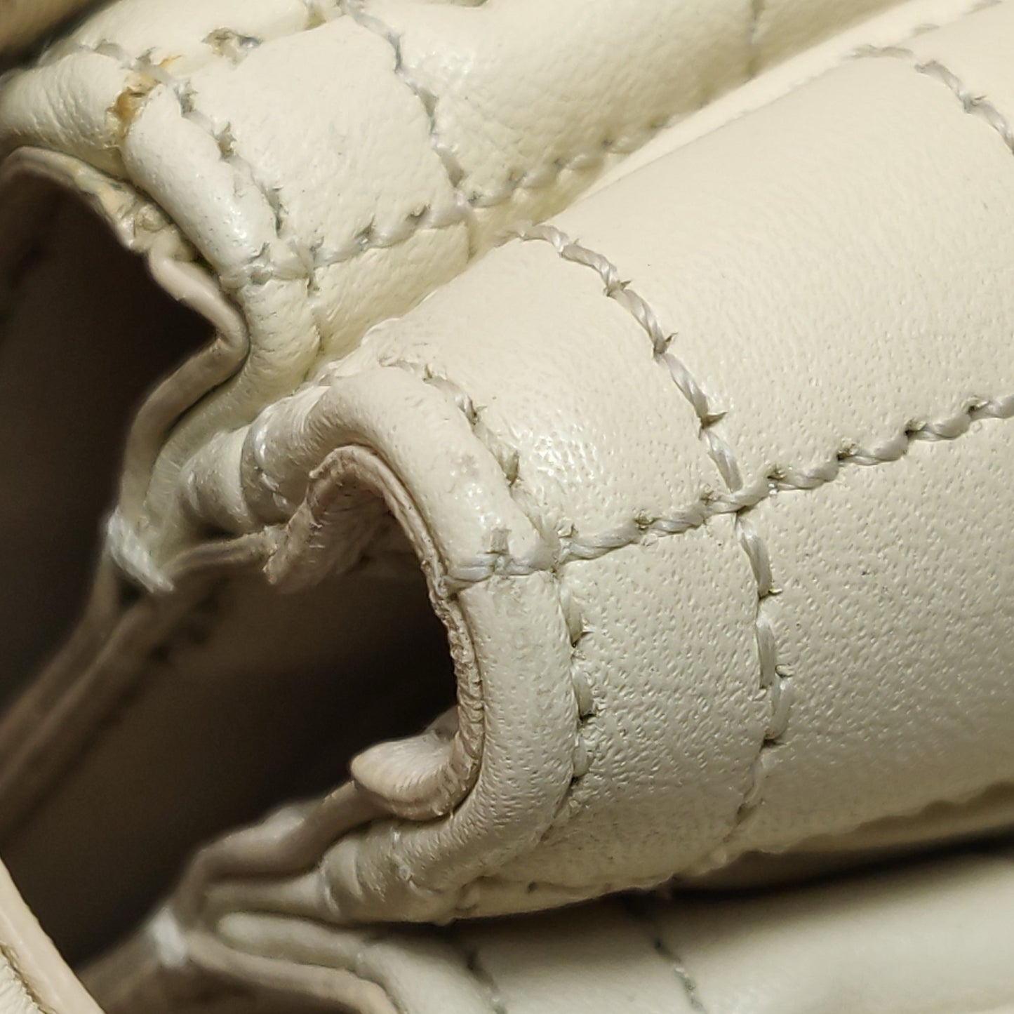 Celine - C Bag Quilted - Leather - Beige - (medium)
