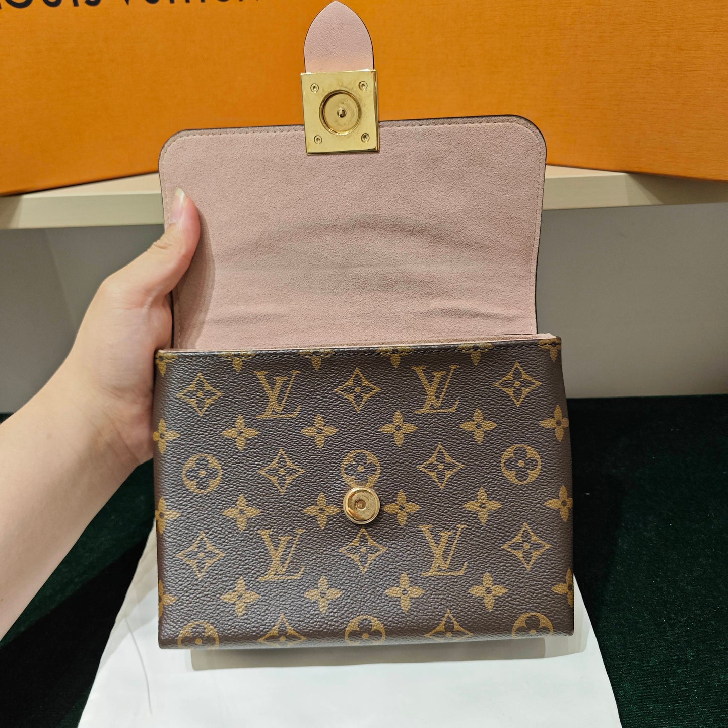 Louis Vuitton - Monogram Lock Flap Bag - Monogram coated canvas and leather - Brown and Pink - (small)