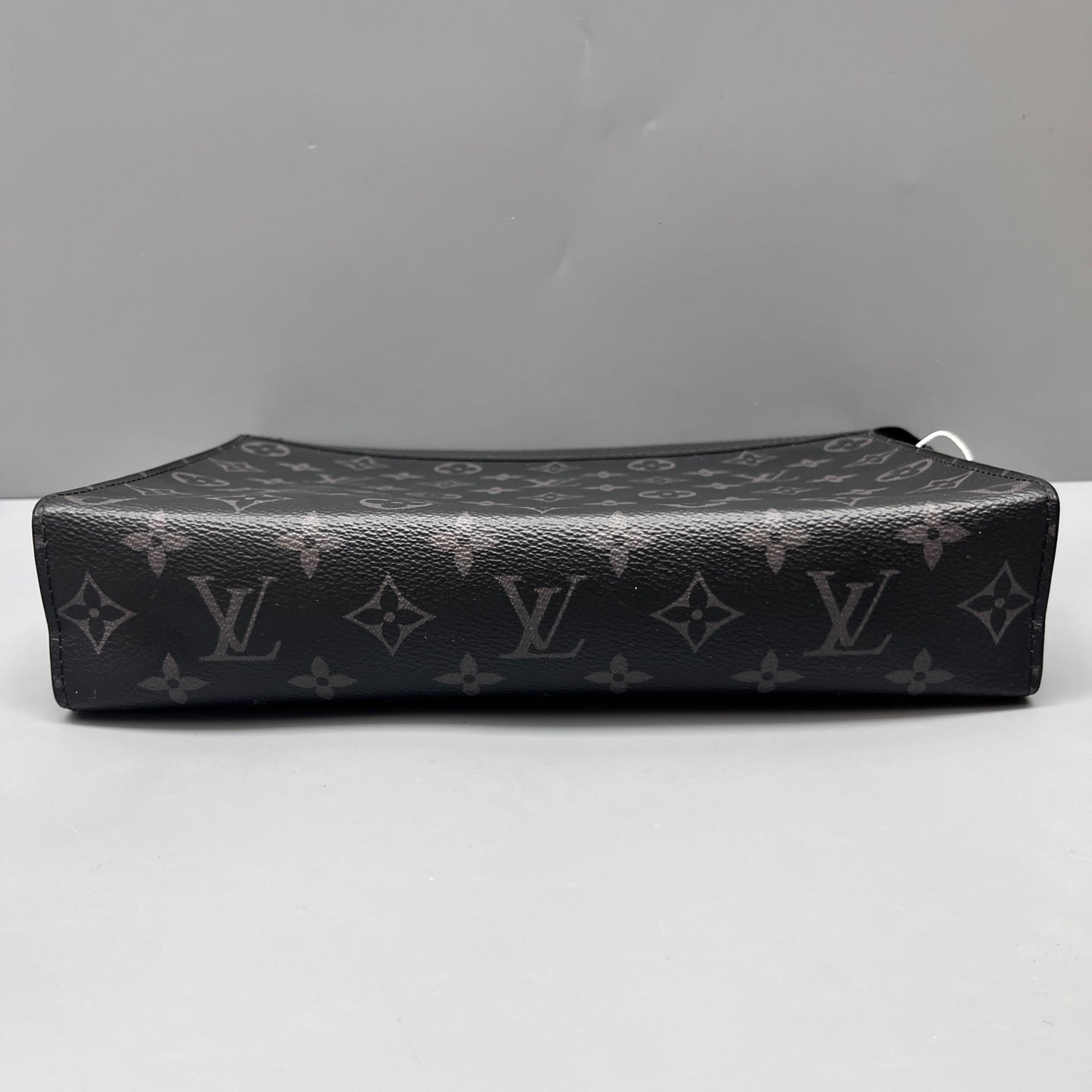 Louis Vuitton - Pochette Voyage MM - Monogram coated canvas with leather trim - Black - (Medium)