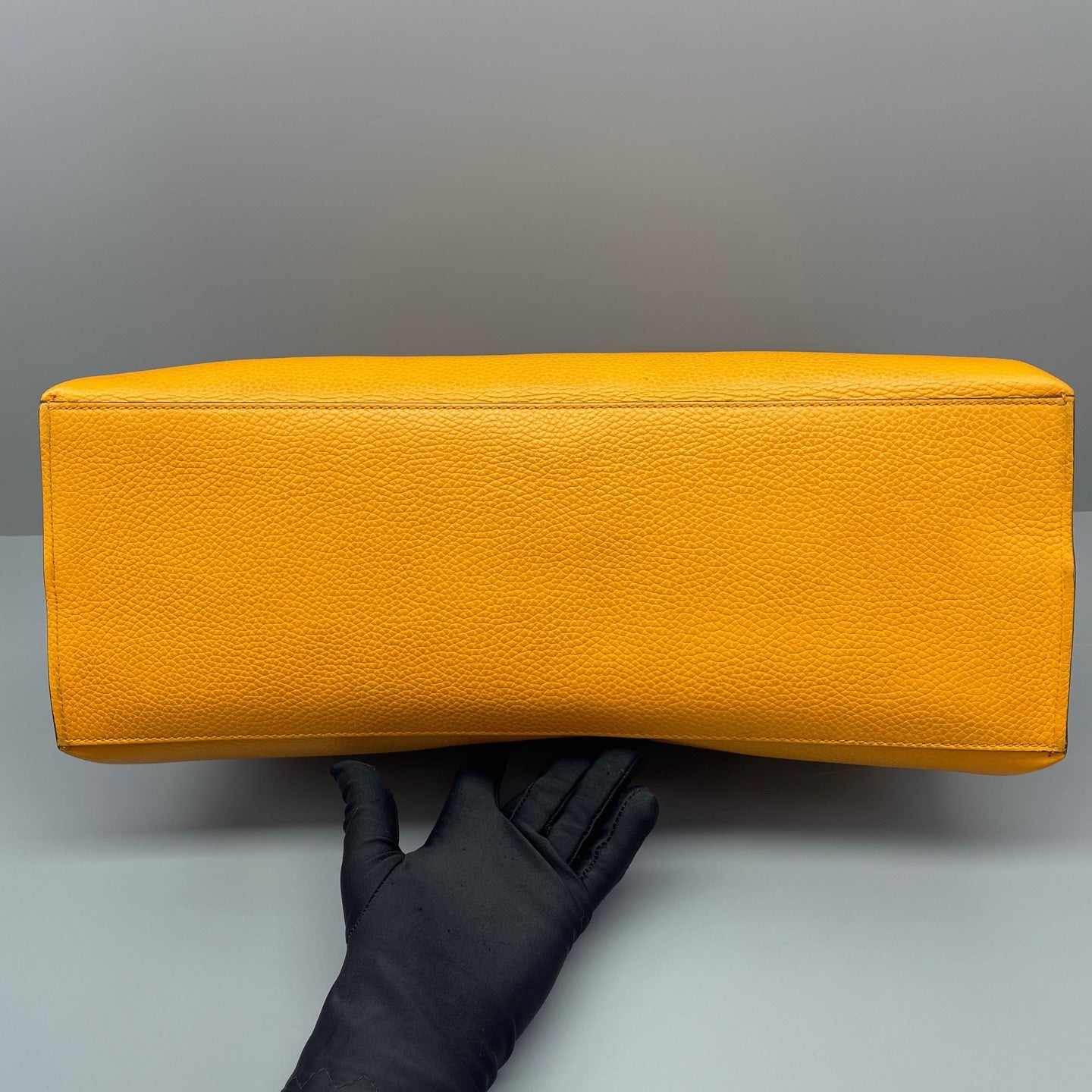 Gucci - Gucci Bamboo Lock Top Handle Bag - Leather - Yellow - (Large)