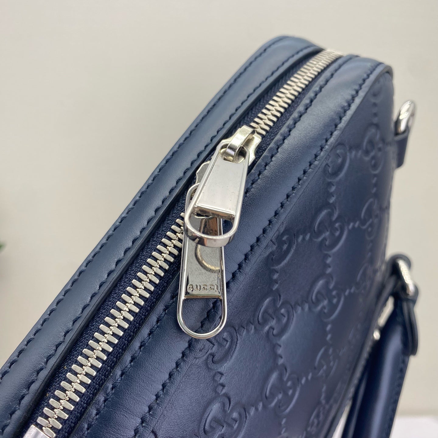 Gucci - Guccissima Document Case - Embossed Guccissima leather - Blue - (Medium)