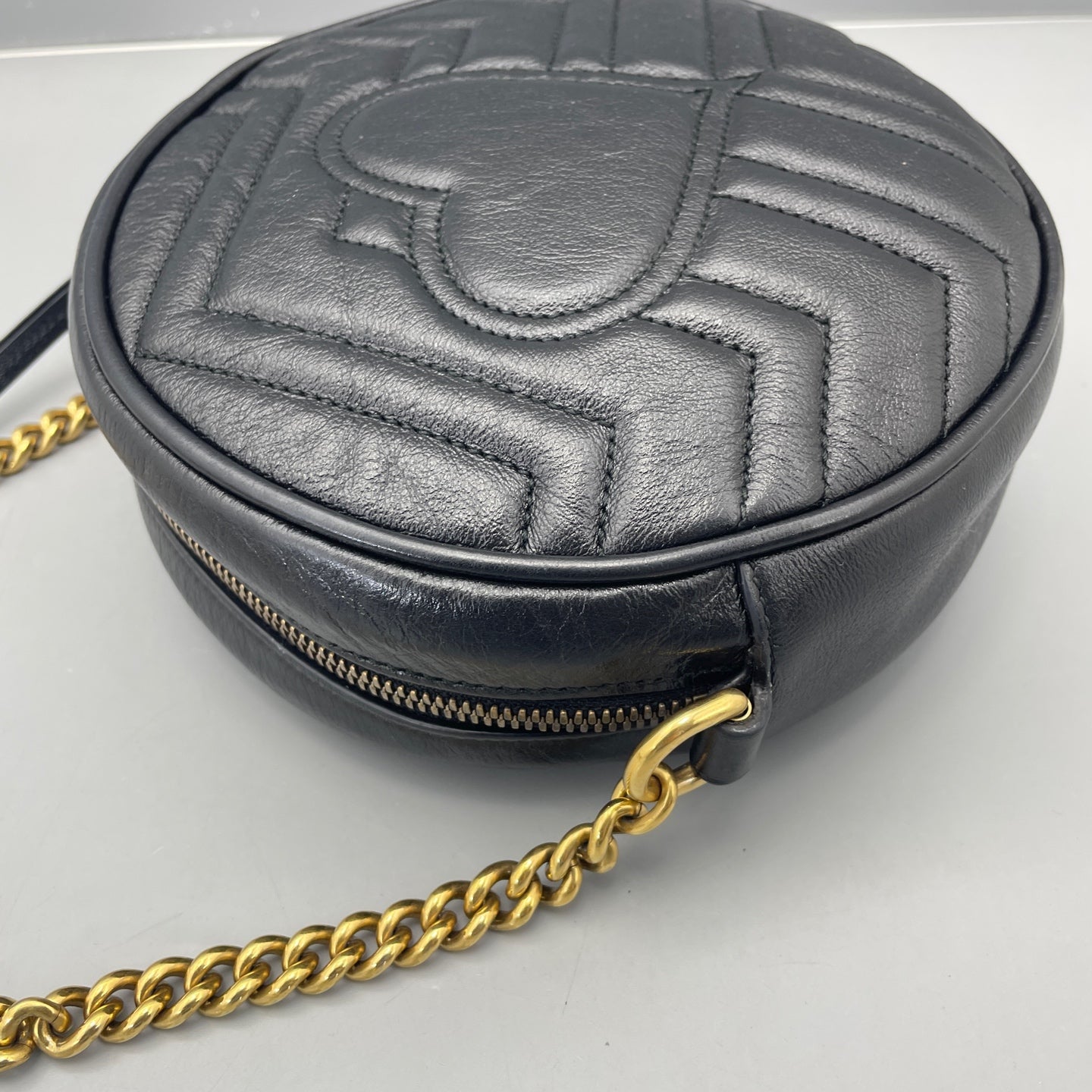 Gucci - GG Marmont Round Shoulder Bag - Leather - Black - (mini)