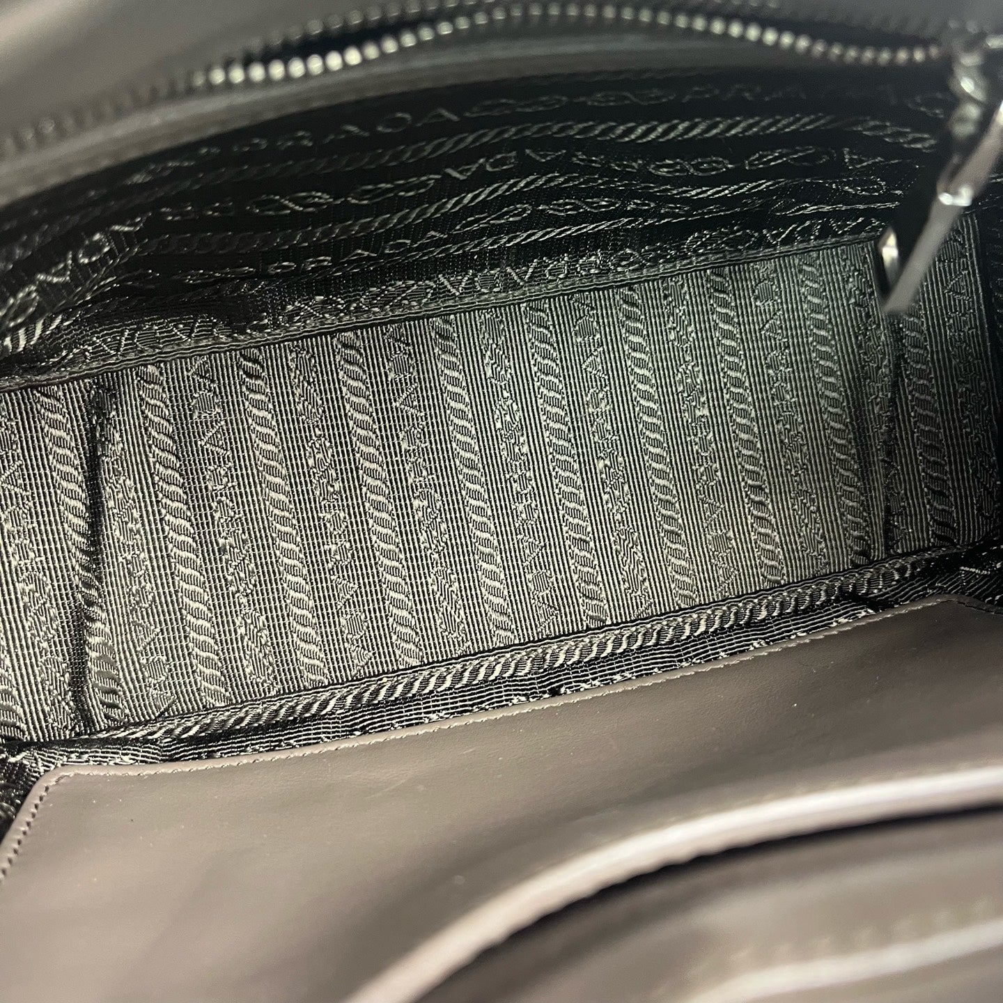 Prada - Diagram Camera Bag - Leather - Grey - (small)