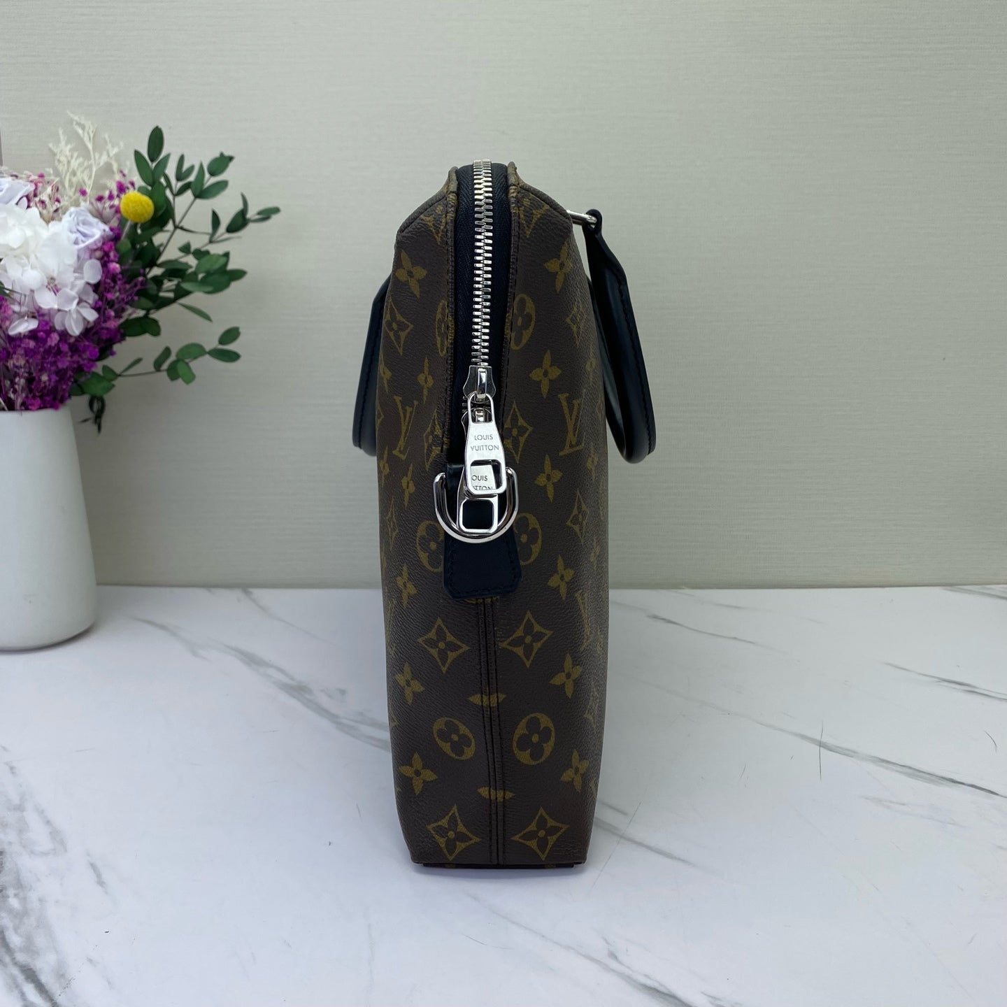 Louis Vuitton - Porte-Documents Monogram - Monogram coated canvas with leather trim - Brown - (large)