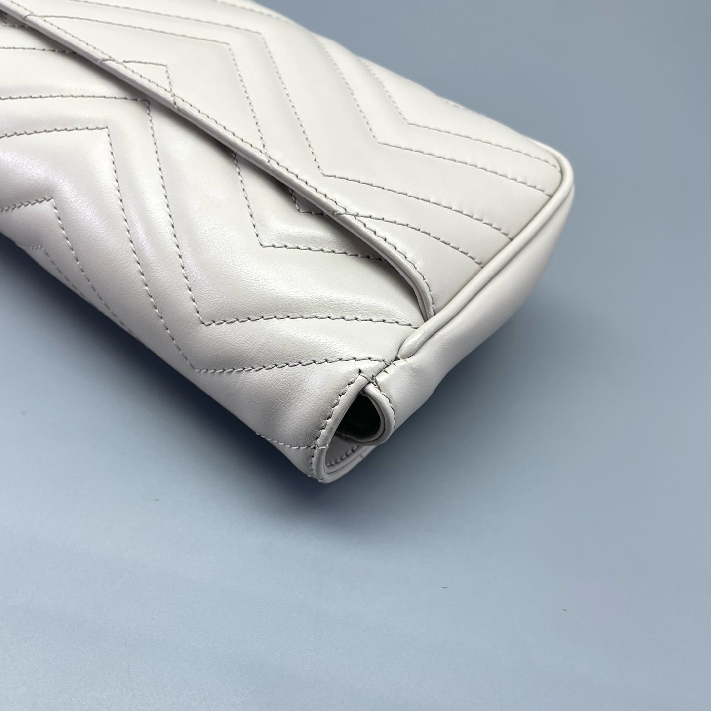 Gucci - GG Marmont Wallet on Chain - Leather - White - (mini)