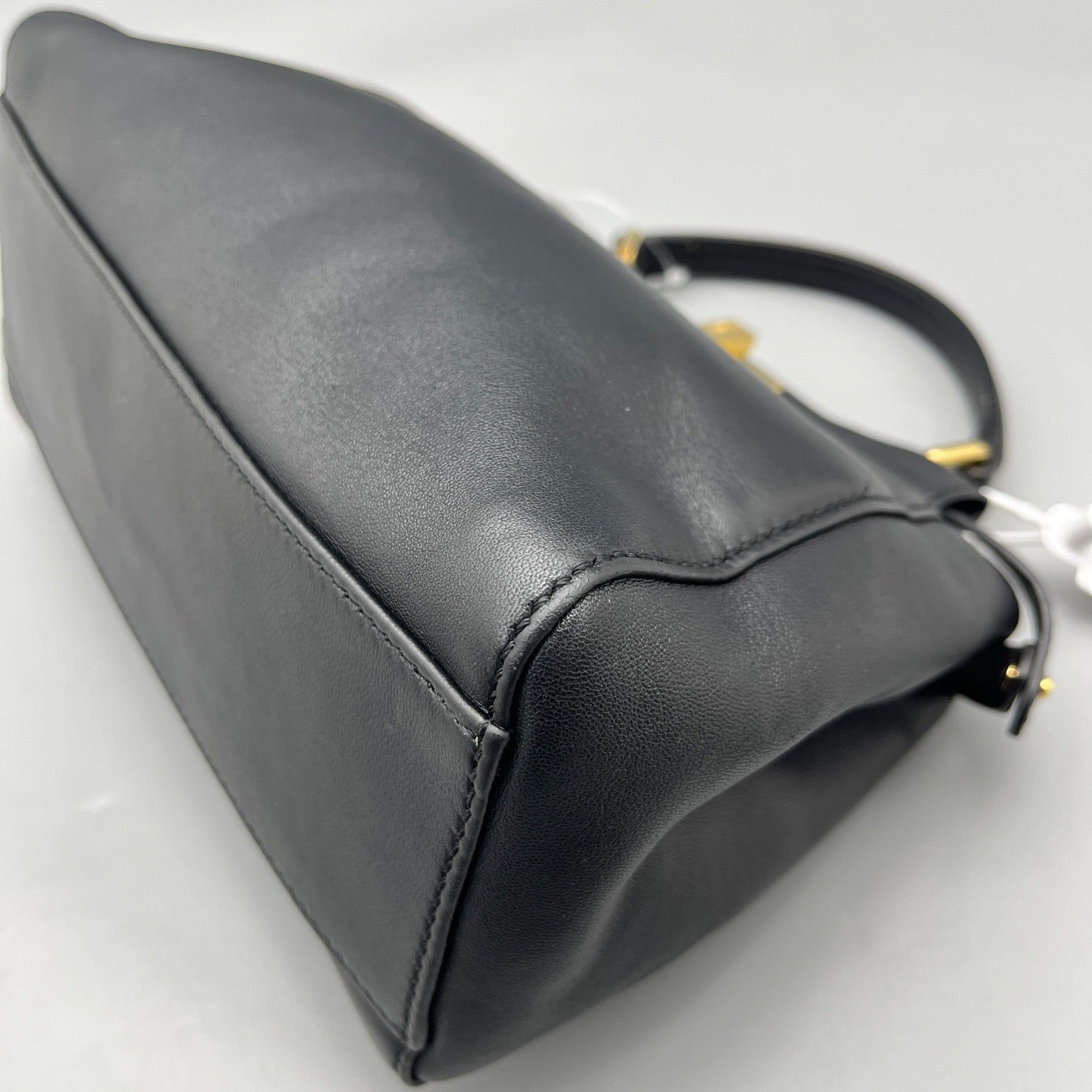 Fendi - Peekaboo Small - Leather - Black - (Small)