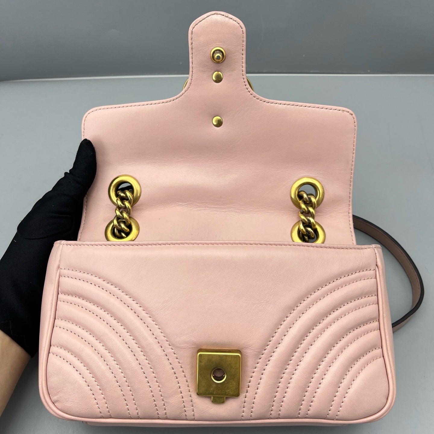 Gucci - GG Marmont Matelassé Mini Bag 22 - Matelassé chevron leather - Pink - (mini)