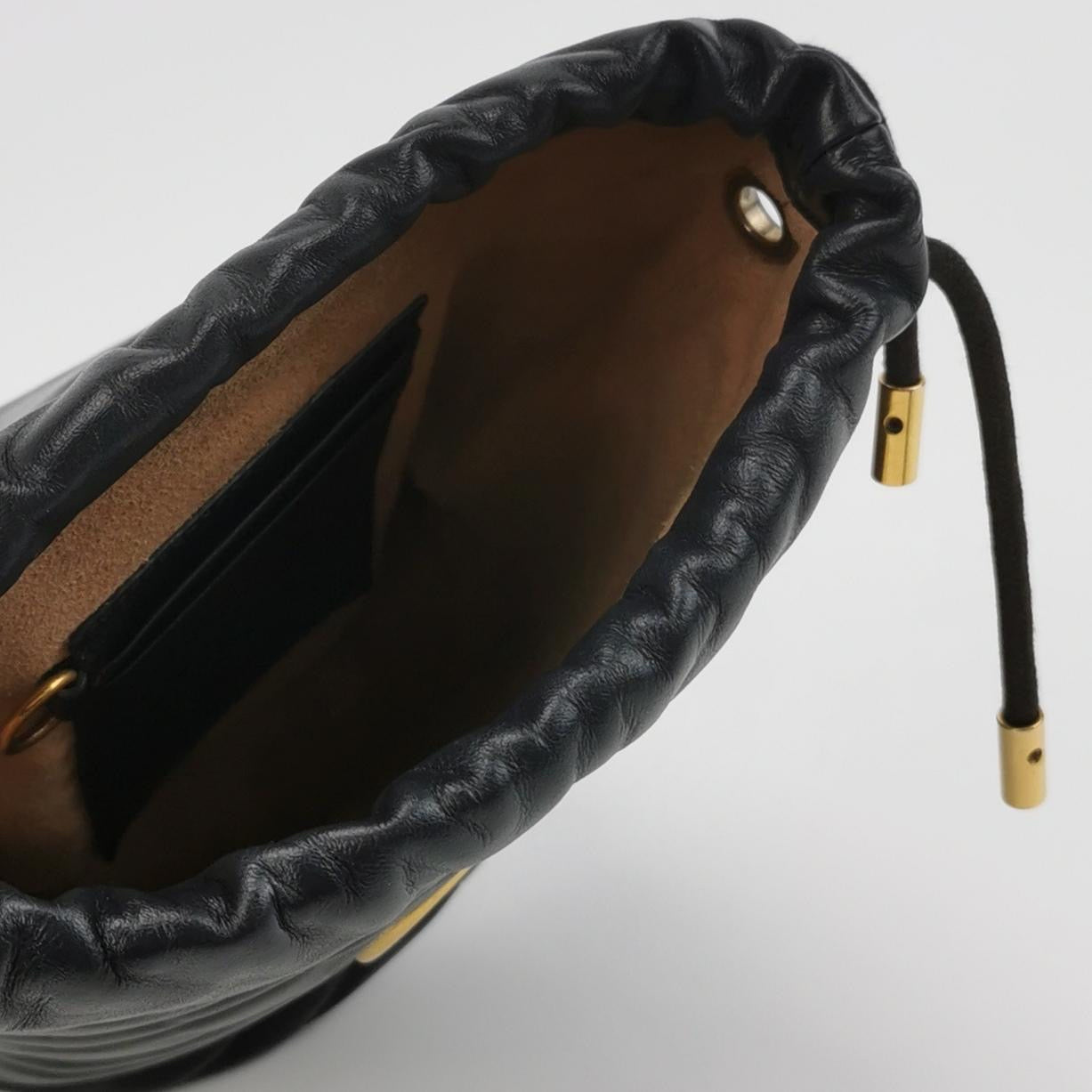Gucci - GG Marmont Mini Bucket Bag - Leather - Black - (mini)