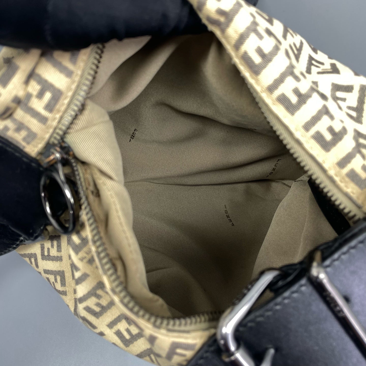 Fendi - Zucca Monogram Hobo - Canvas with Leather trim - Beige - (Medium)
