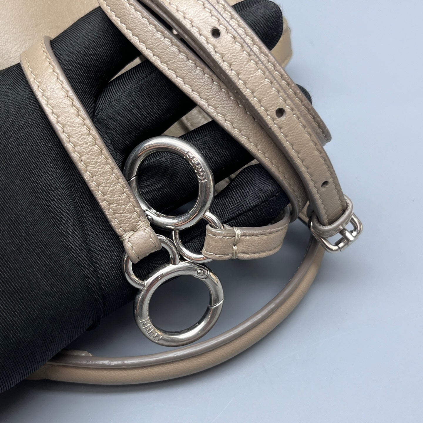 Fendi - Peekaboo - Leather - Grey - (Small)