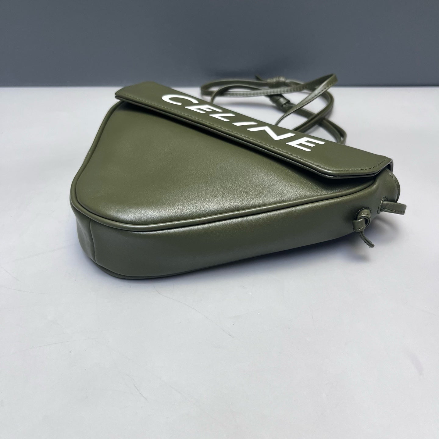 Celine - Triangle Bag - Cowhide leather - Green - (mini)