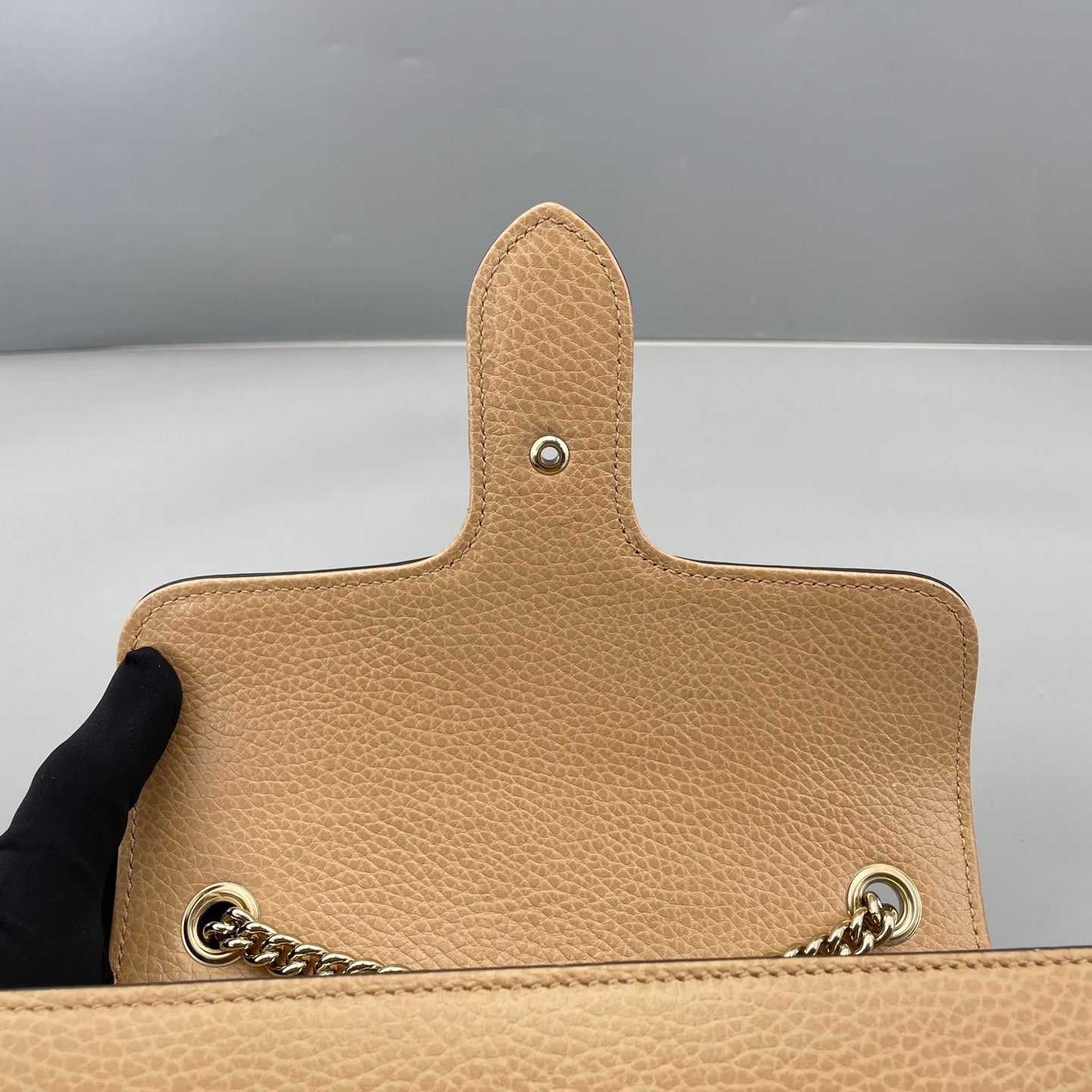 Gucci - Interlocking G Accordion Flap Bag (Outlet Model) - Grained leather - Beige - (small)