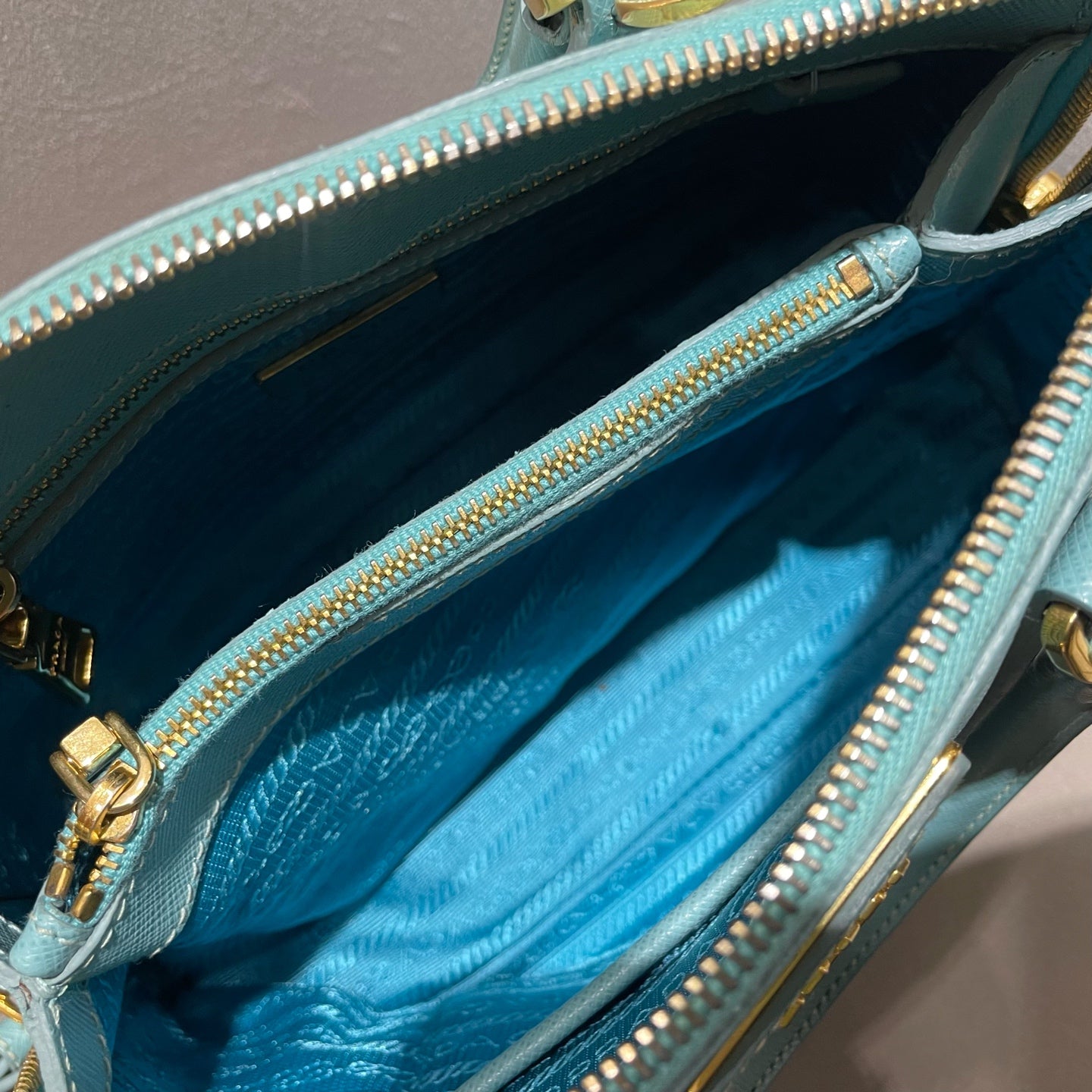 Prada - Saffiano Lux Dome Bag - Saffiano leather - Lake Blue - (Small)