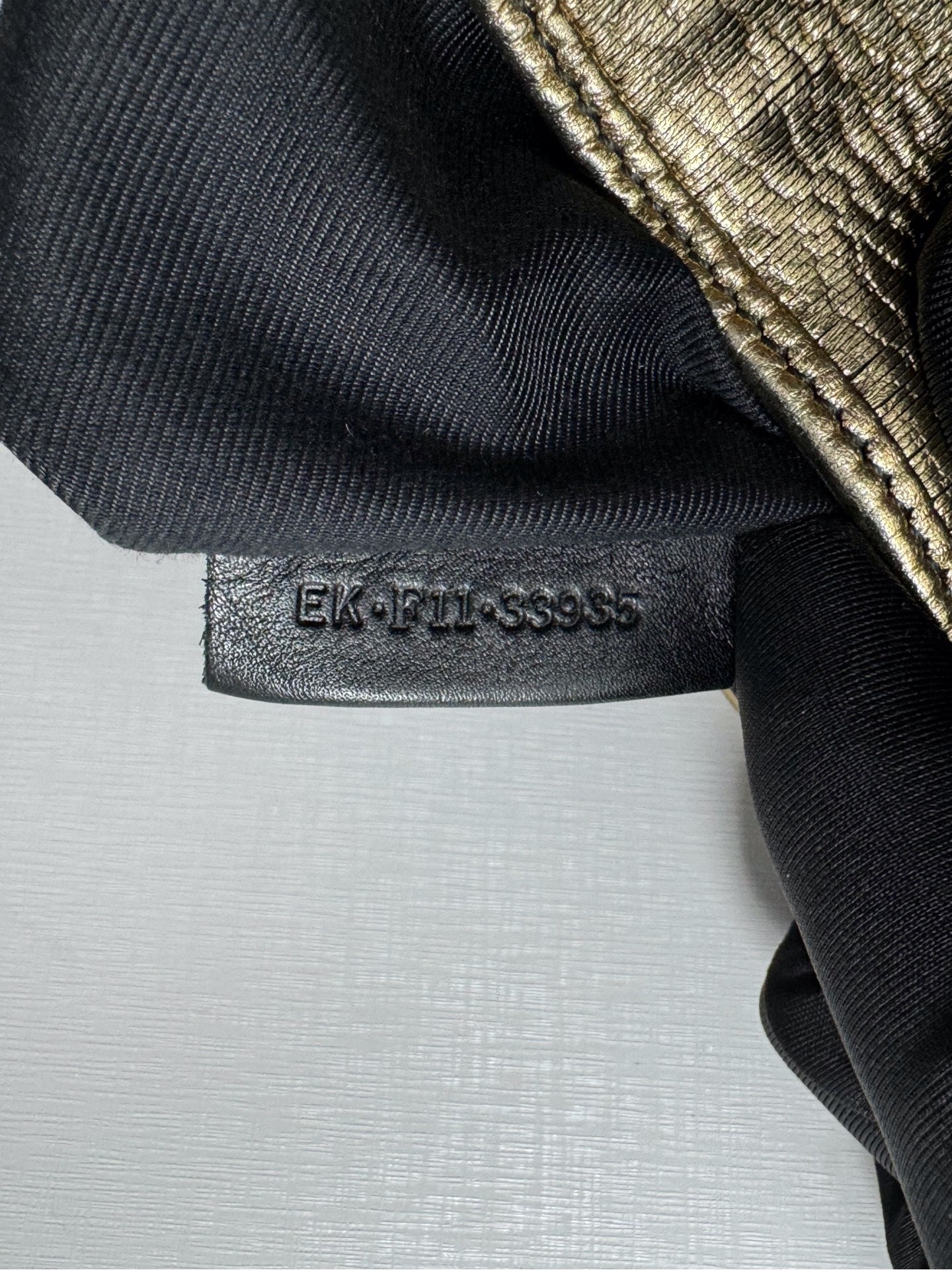 Bvlgari - Chain Letter Logo Hobo Bag - Metallic leather - Gold - (medium)