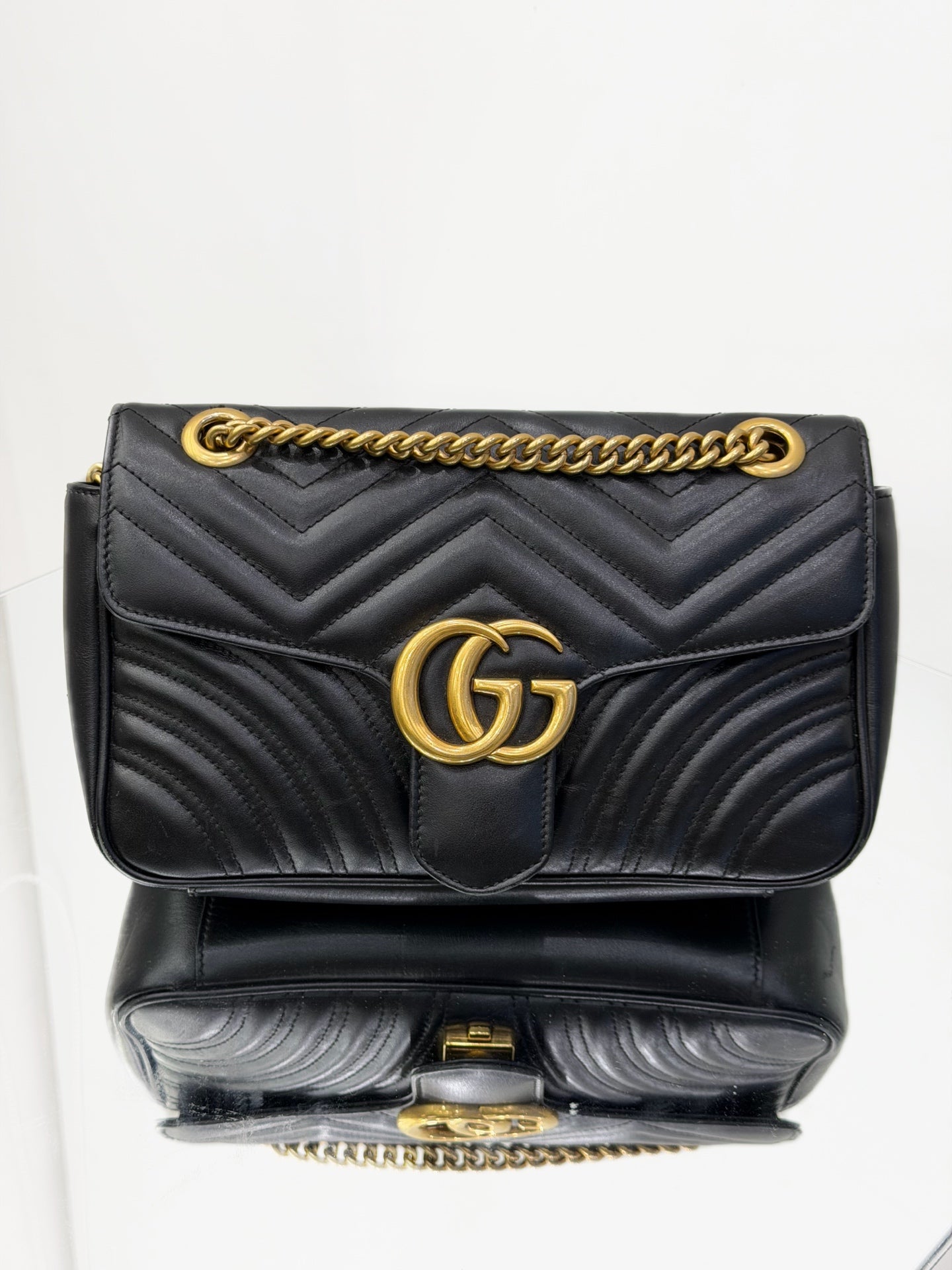 Gucci - GG Marmont Matelassé Shoulder Bag - Leather - Black - (medium)
