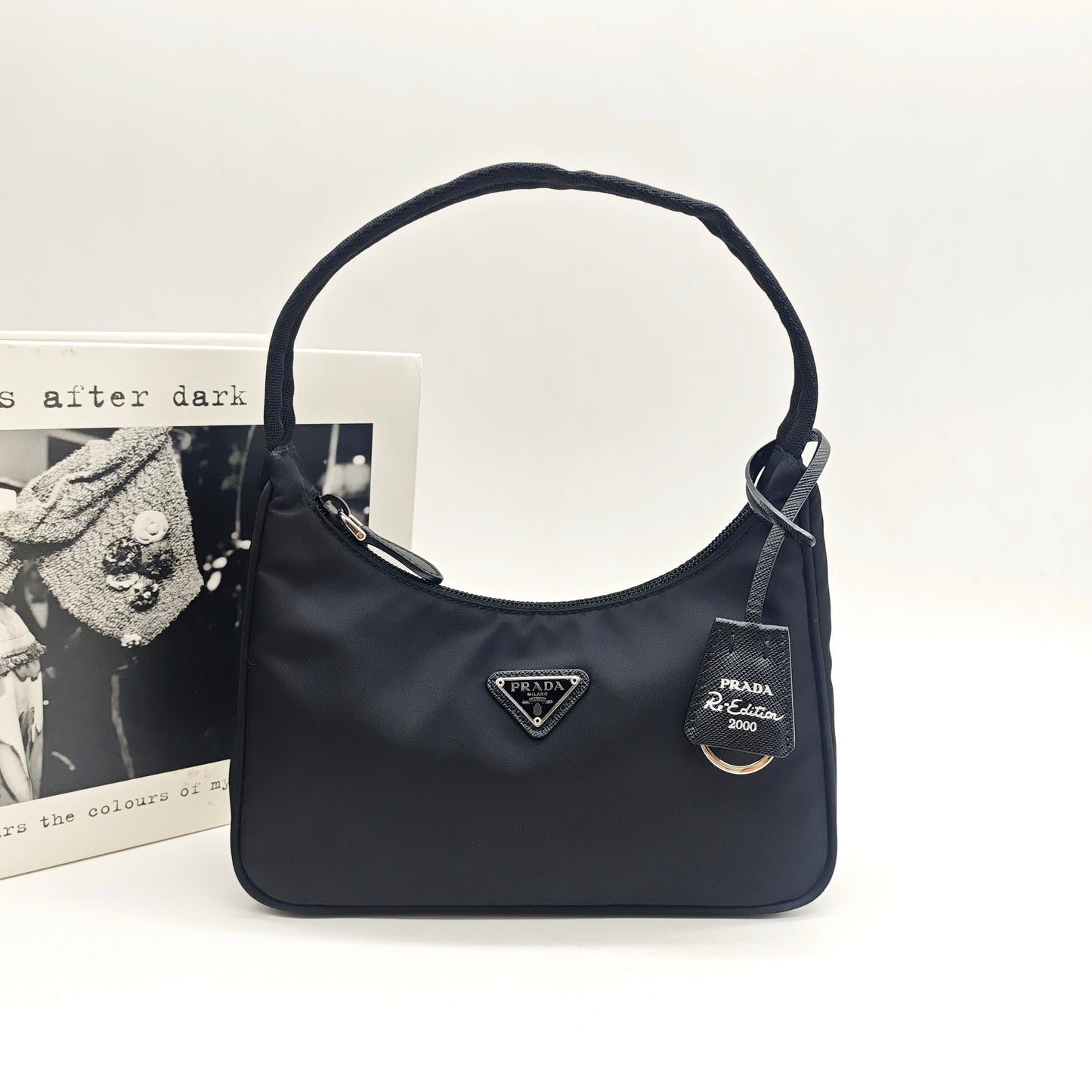 Prada - Re-Edition 2000 Hobo Shoulder Bag - Polyamide - Black - (mini)