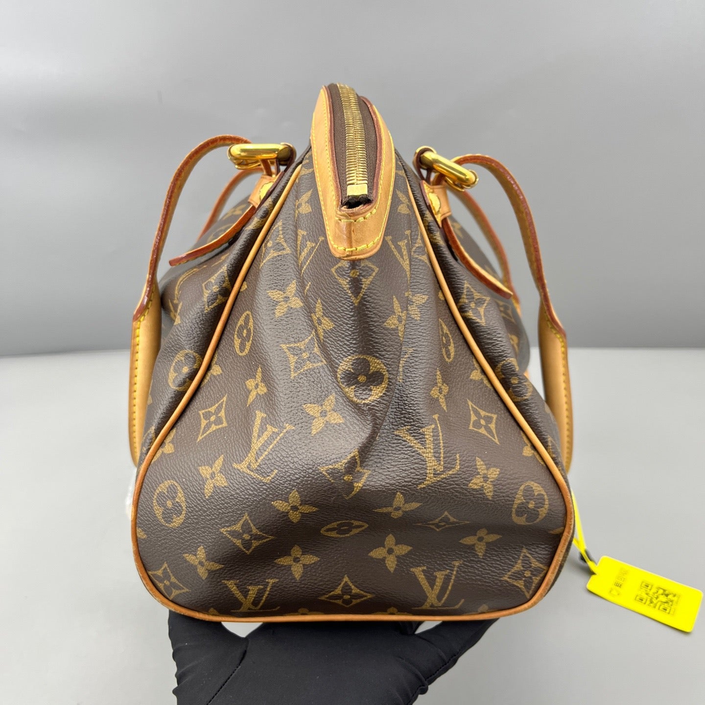 Louis Vuitton - Tivoli PM - Monogram coated canvas with Vachetta leather trim - Brown - (Medium)