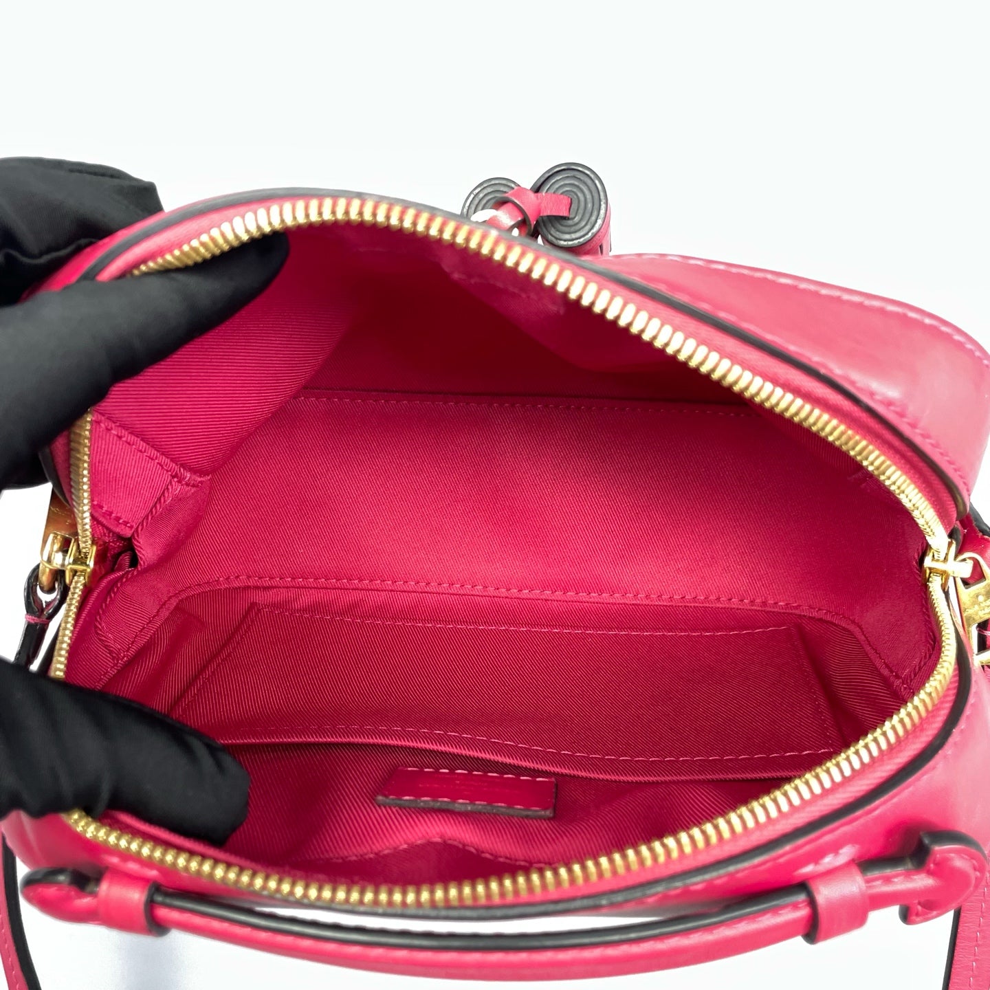 Louis Vuitton - Tassel Camera Bag - Monogram coated canvas with fuchsia leather trim - Multicolour (Brown and Pink) - (mini)