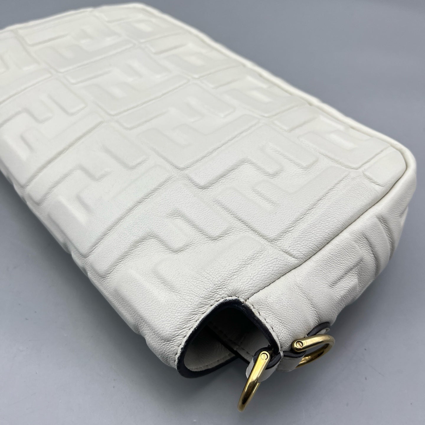 Fendi - Baguette - Leather - White - (Small)