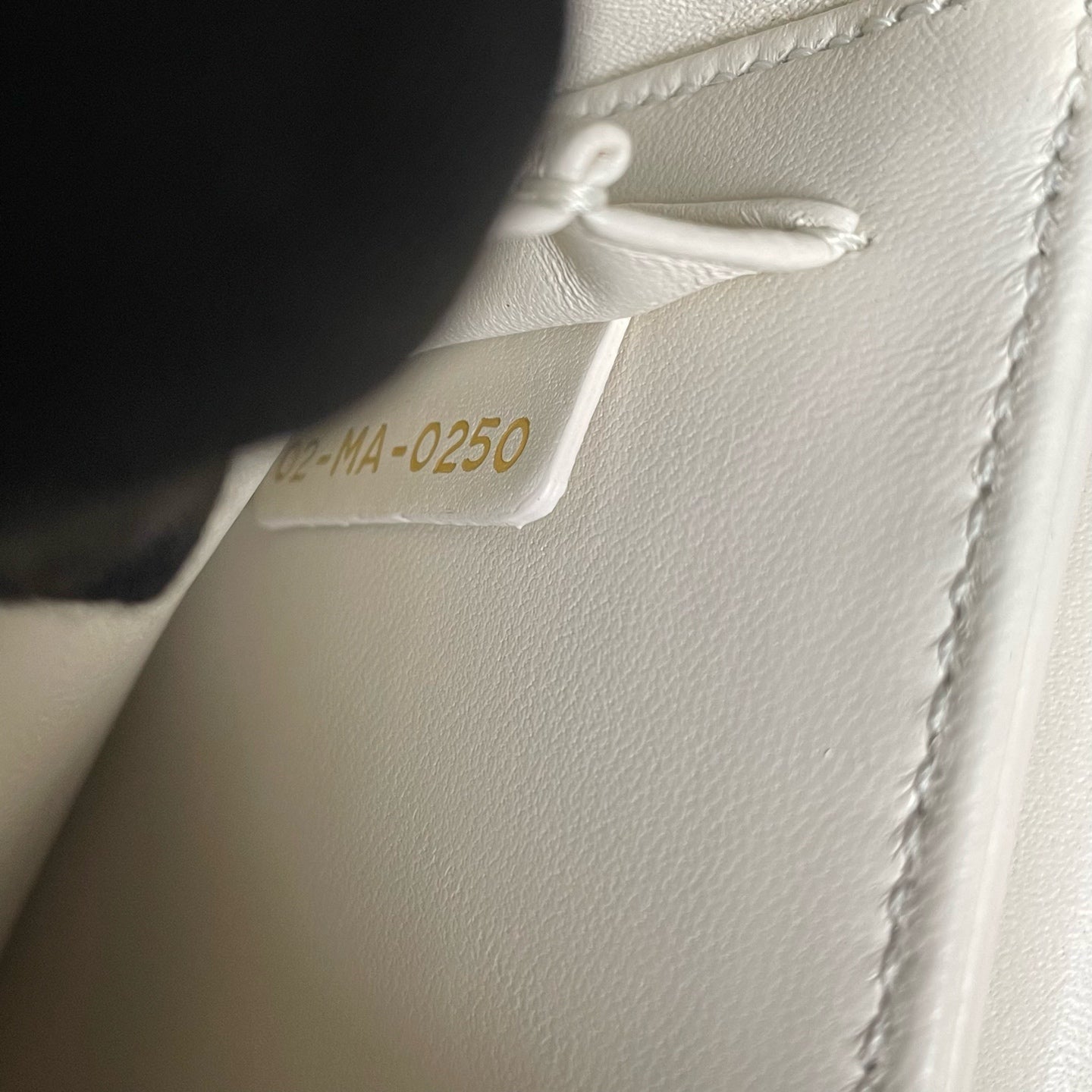 Dior - 30 Montaigne Box Bag - Leather - White - (mini)