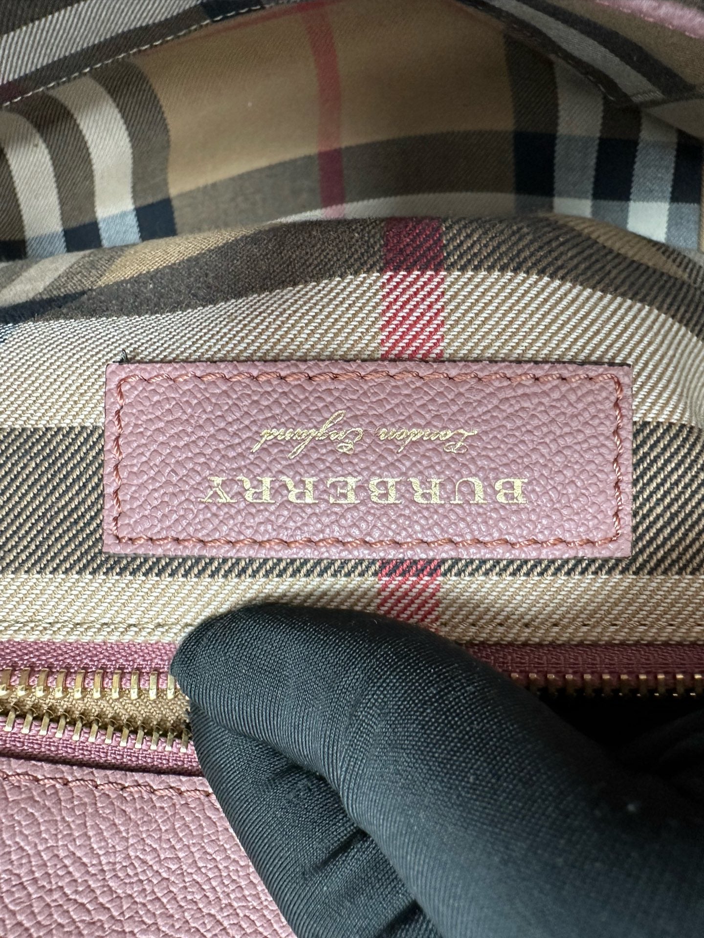 Burberry - The Buckle - Grained calfskin leather - Pink - (medium)