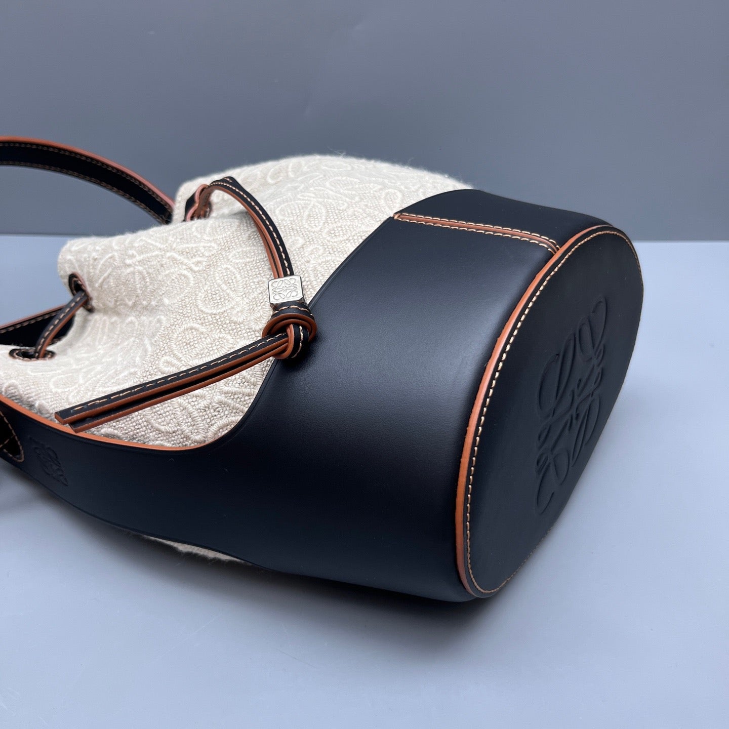 Loewe - Balloon Bag - Linen and Leather - Beige and Black - (Mini)