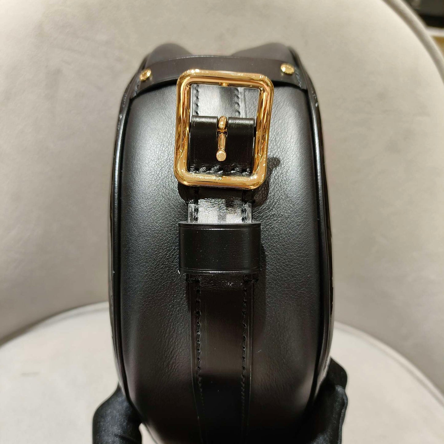 Louis Vuitton - Round Crossbody Bag - Patent leather - Black - (Small)