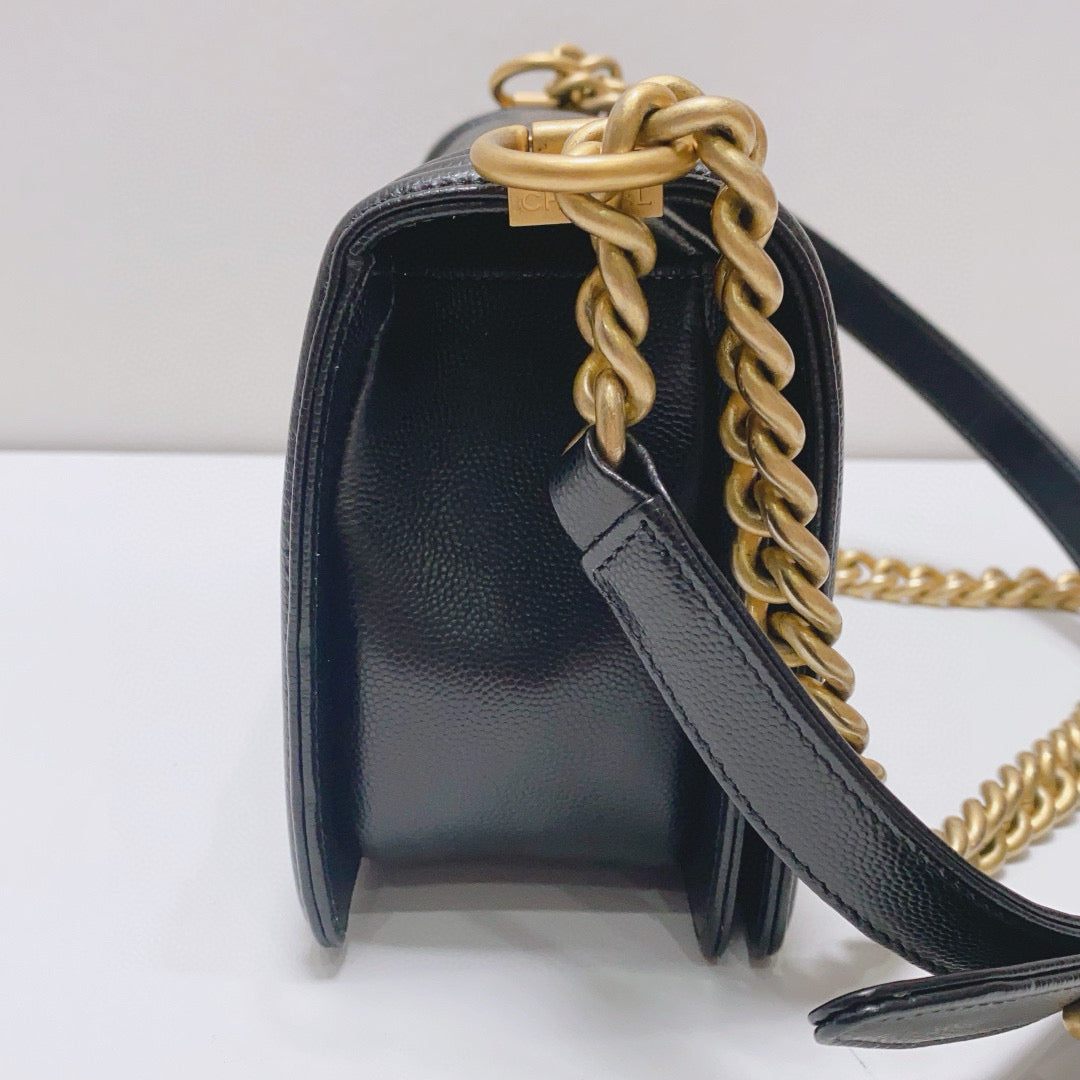 Chanel - Boy Bag Medium - Caviar leather - Black - (Medium)