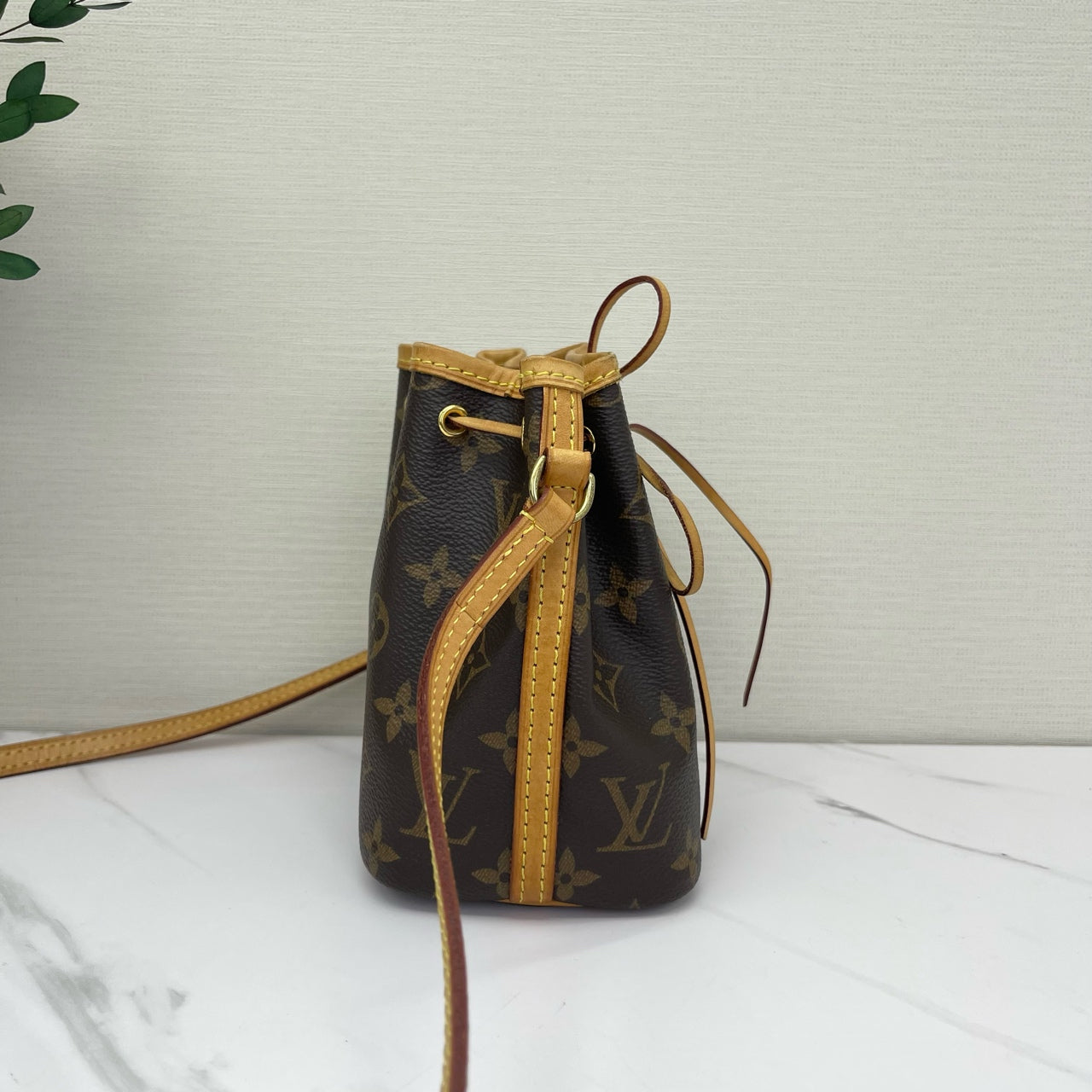 Louis Vuitton - Noe Nano - Monogram coated canvas with natural cowhide leather trim - Brown - (mini)