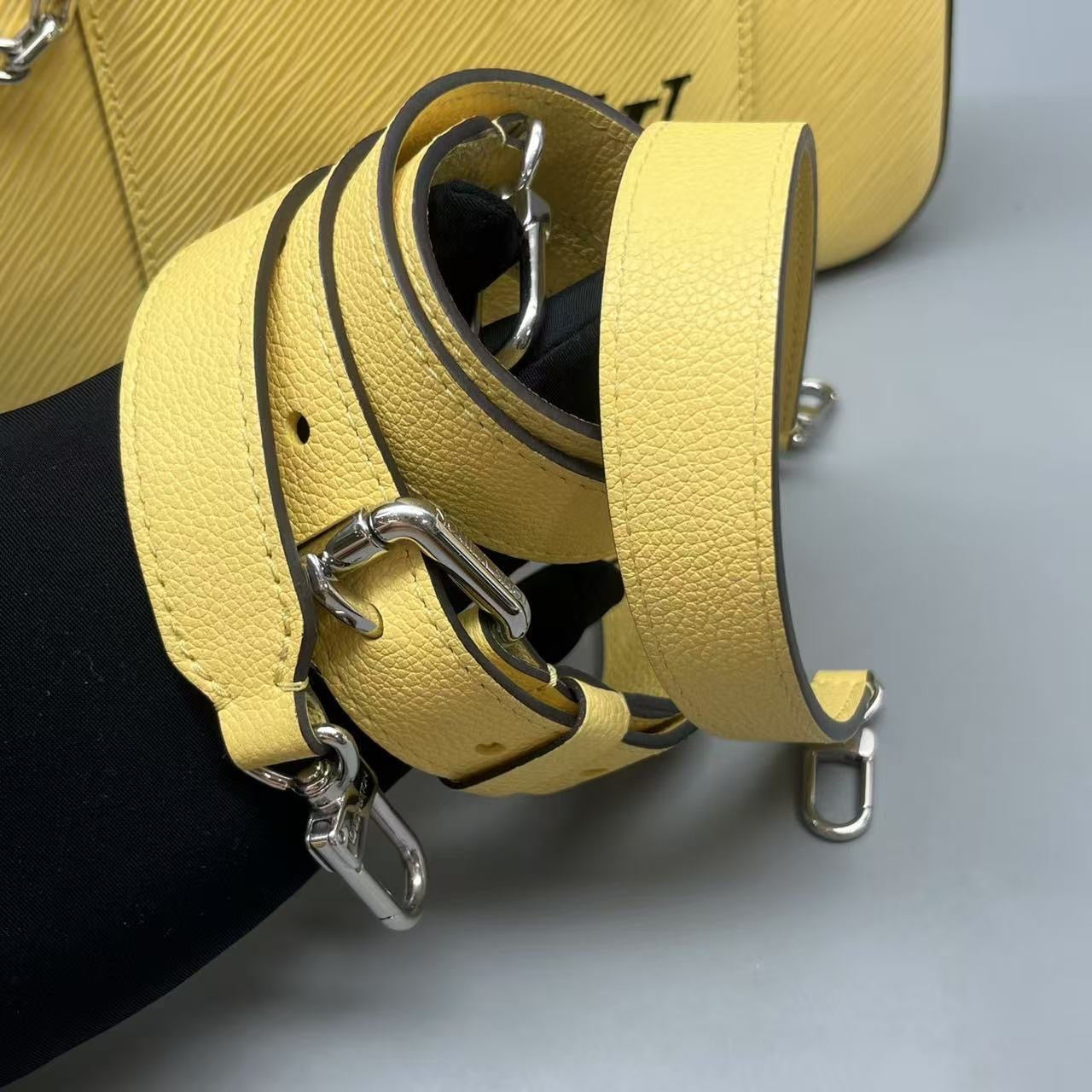 Louis Vuitton - Marelle - Epi leather - Yellow with Silver-Tone Hardware - (small)